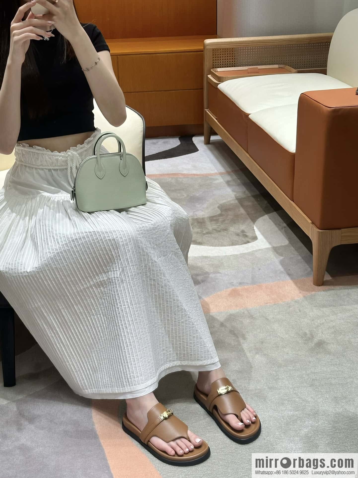 Hermès 258 Empire Leg, Plain Weave/swift Gold Brown/37/Gold