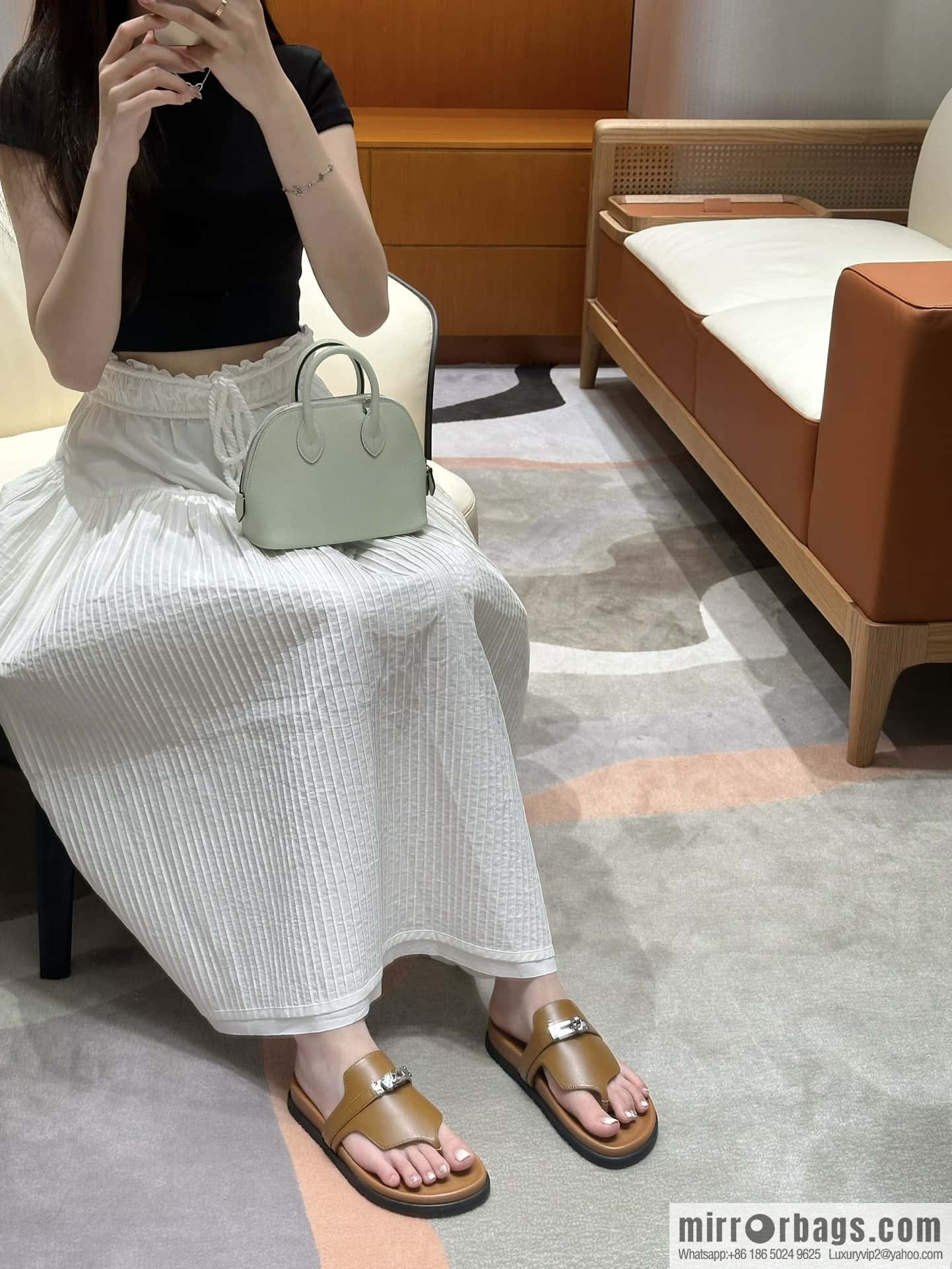 Hermès 258 Empire, plain weave/swift brown/brown