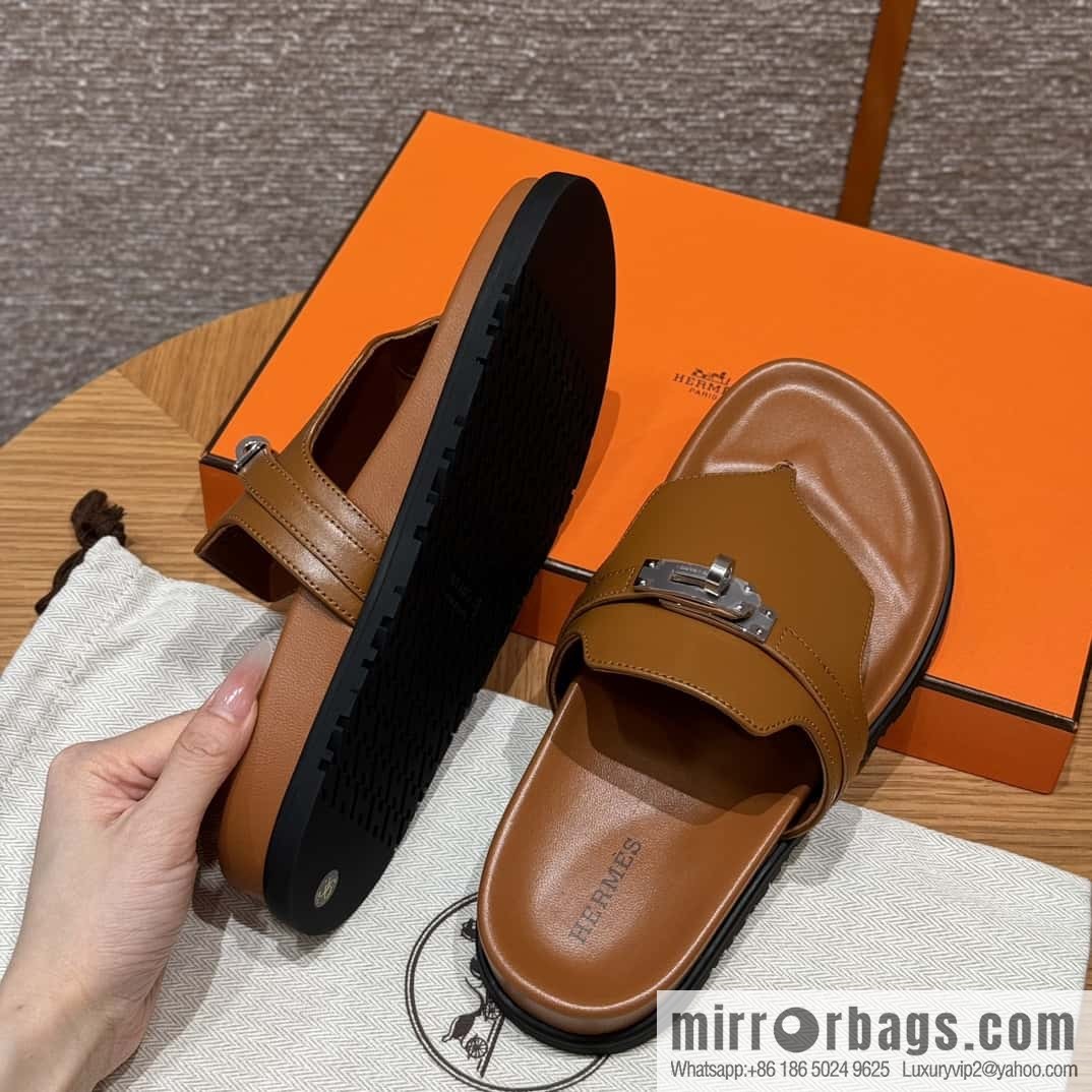 Hermès 258 Empire, plain weave/swift brown/brown