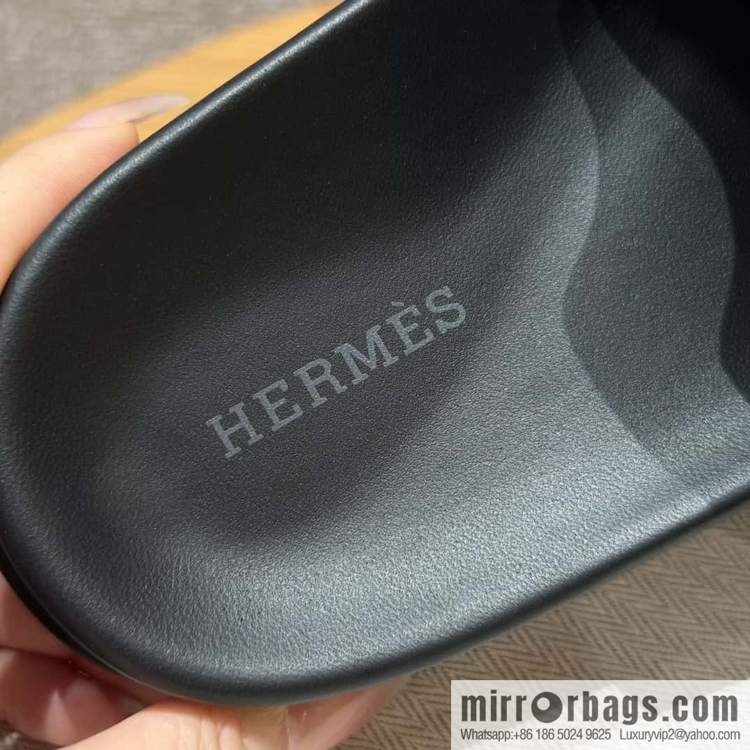 Hermès 258 Empire, plain weave/swift black/89/Black