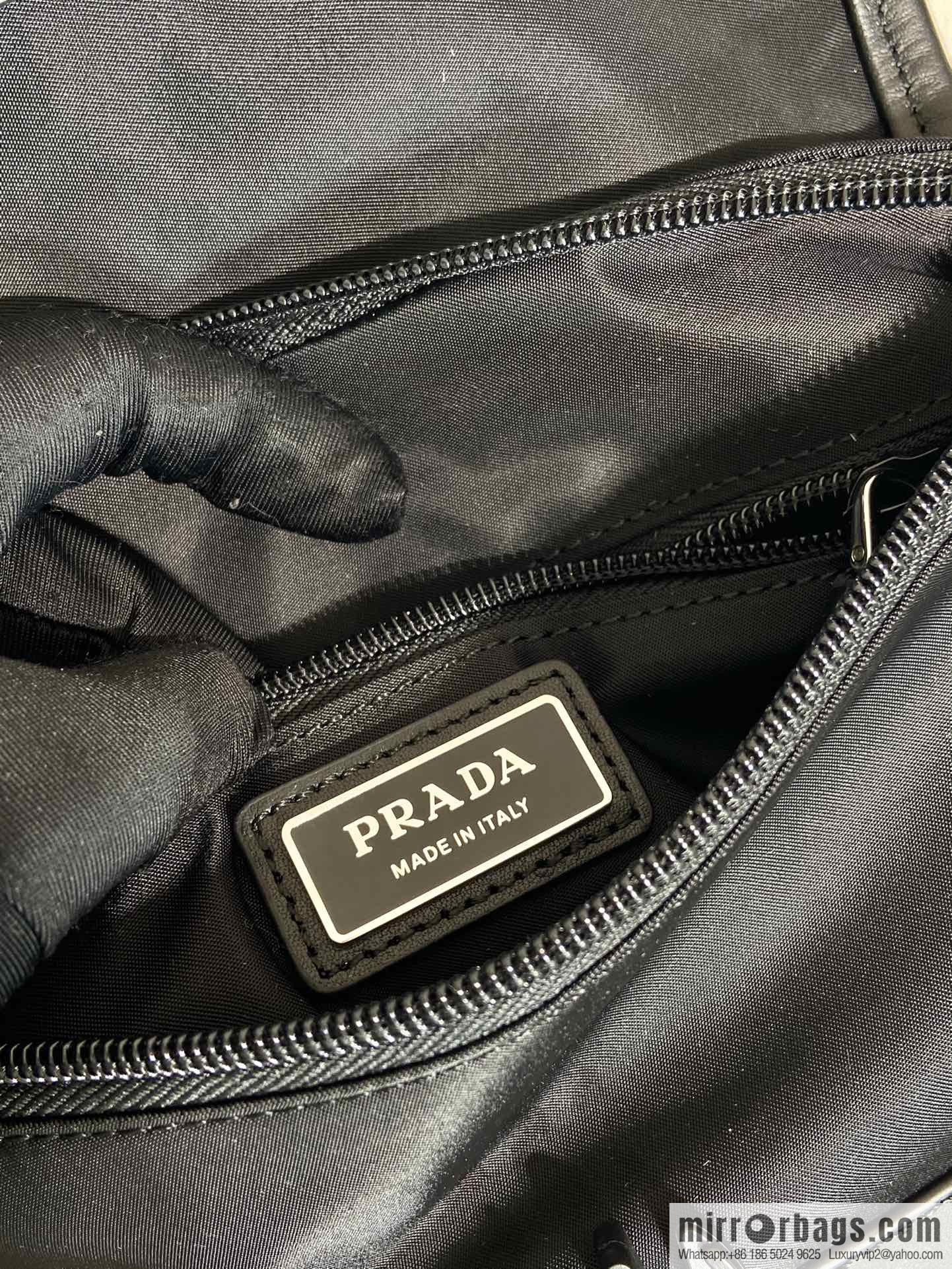 PRADA 🎉 new fanny pack 🎉 2VH176