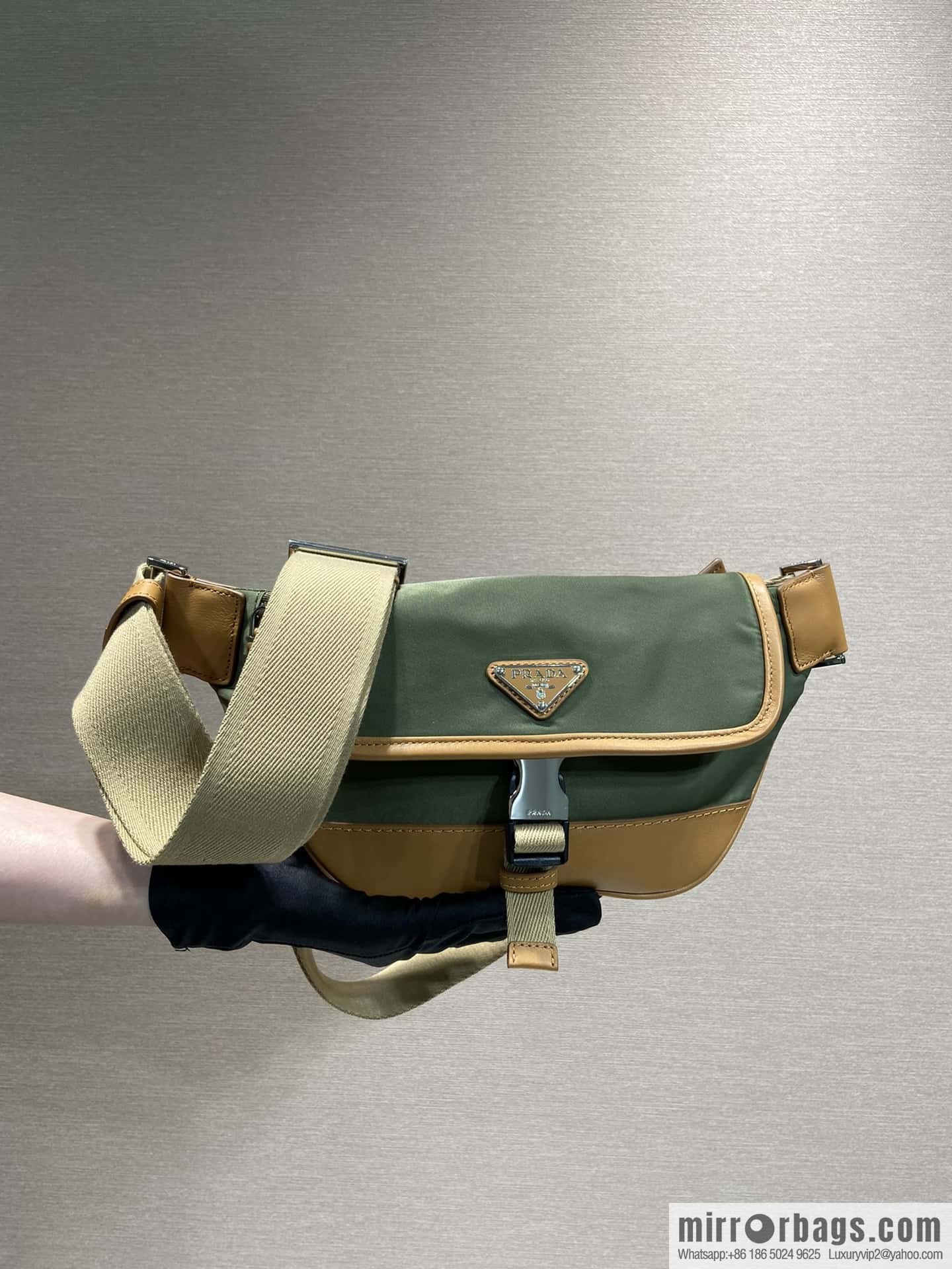PRADA 🎉 new fanny pack 🎉 2VH176
