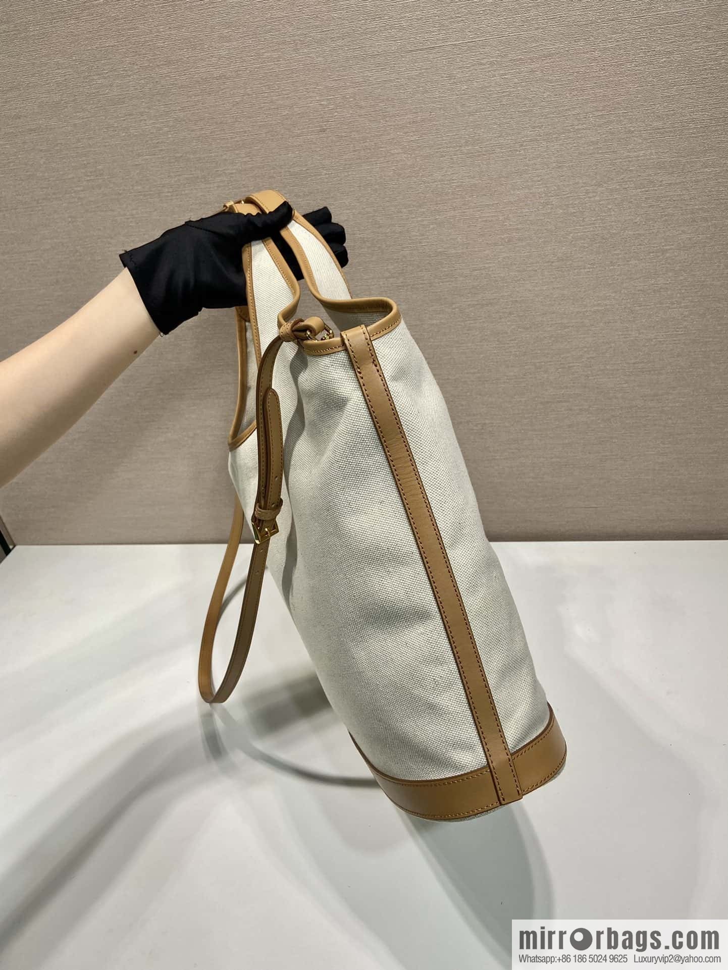PRADA 🎉 new tote bag 🎉 1BG472 large