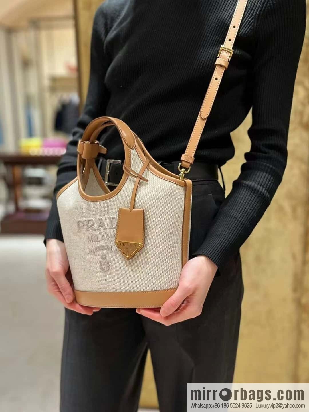 PRADA 🎉 new tote bag 🎉 1BG974 small