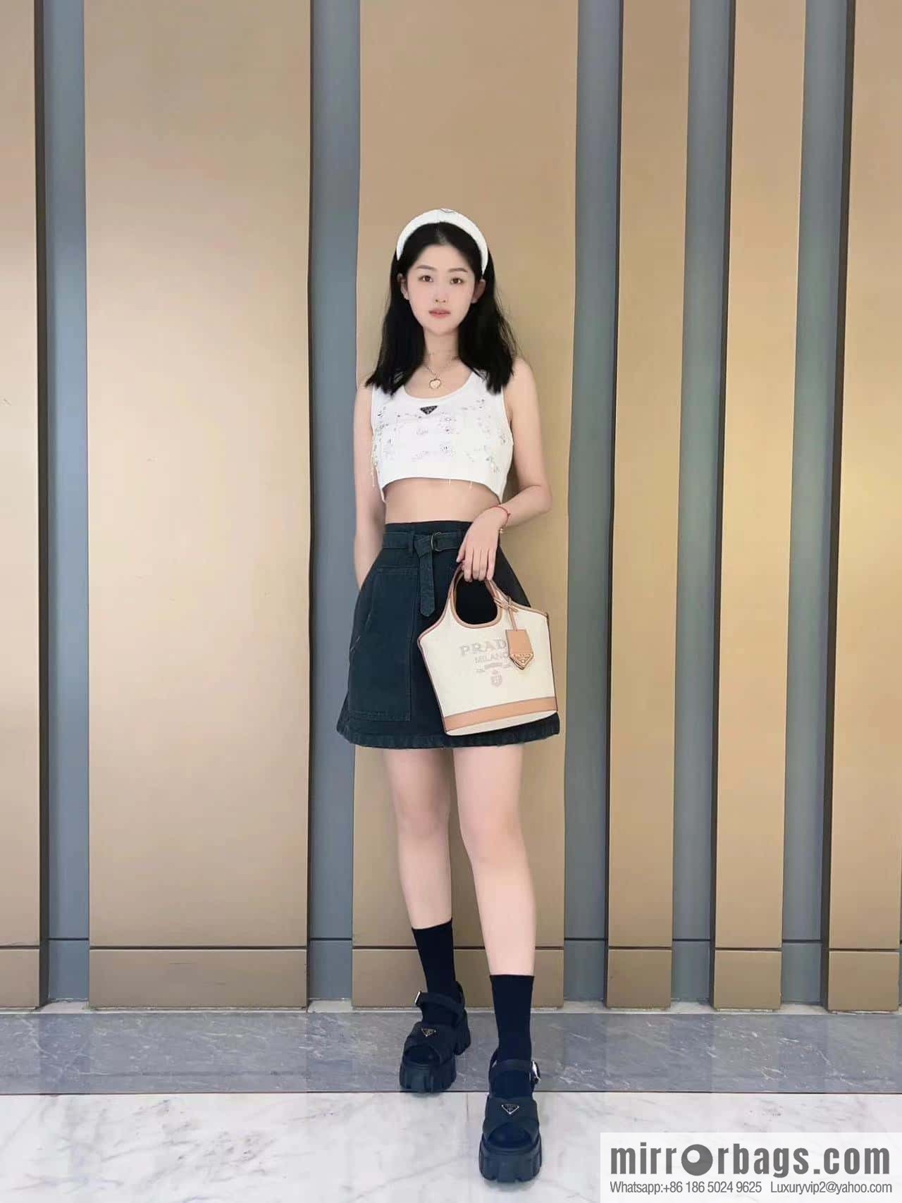 PRADA 🎉 new tote bag 🎉 1BG974 small