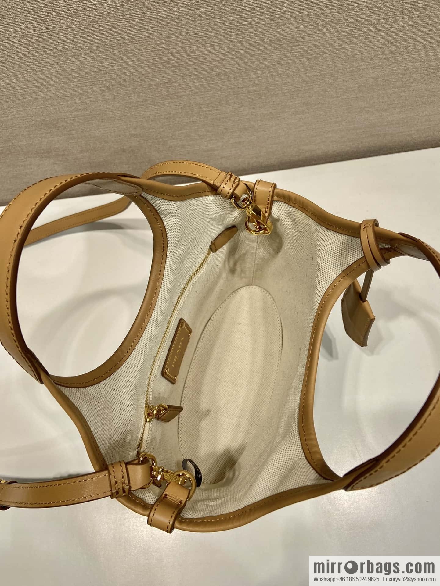 PRADA 🎉 new tote bag 🎉 1BG974 small