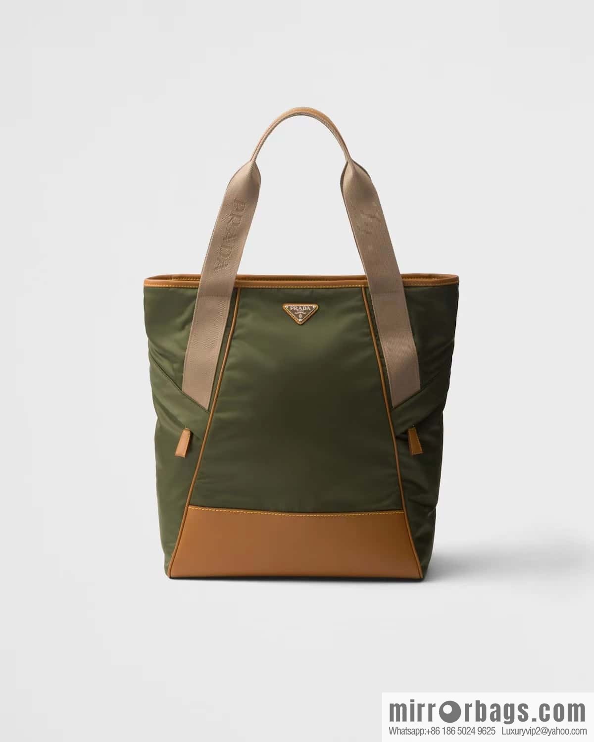 PRADA 🎉 new tote bag 🎉 2VG119