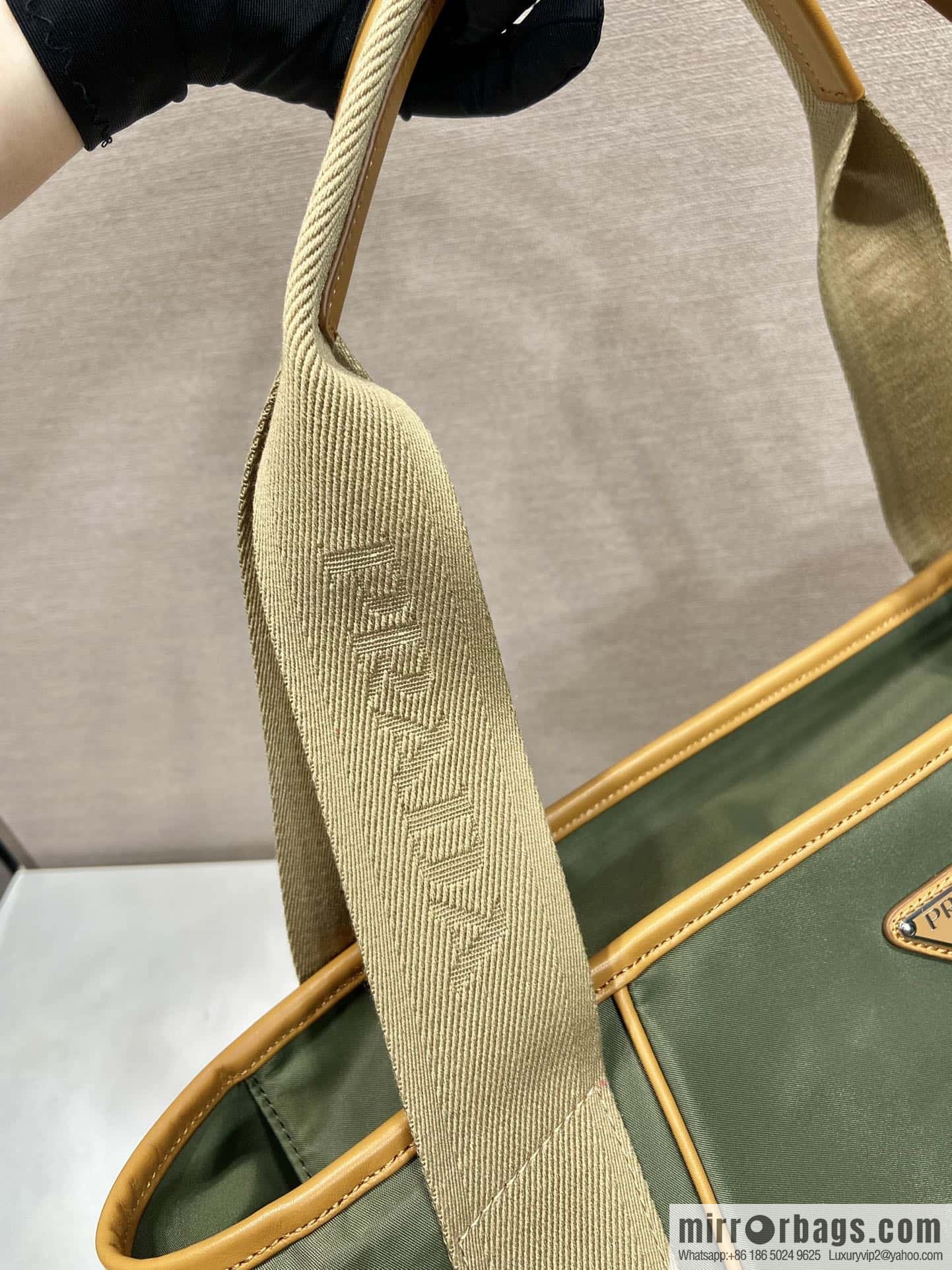 PRADA 🎉 new tote bag 🎉 2VG119