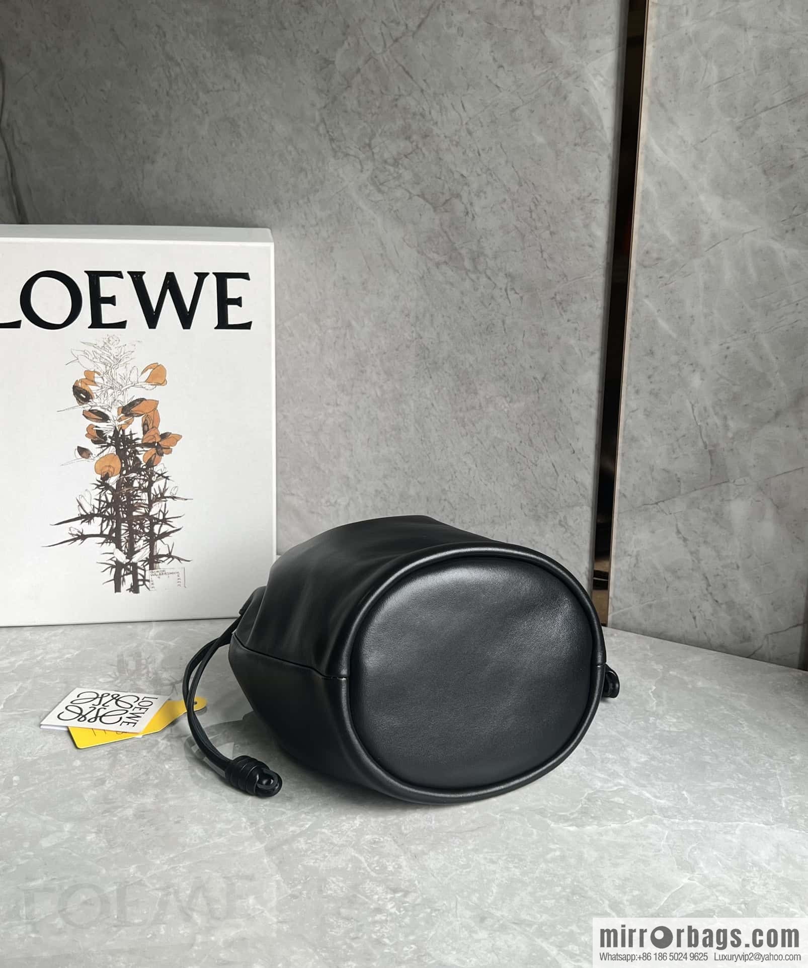 LOEWE Flamenco Purse Bucket 0806 black