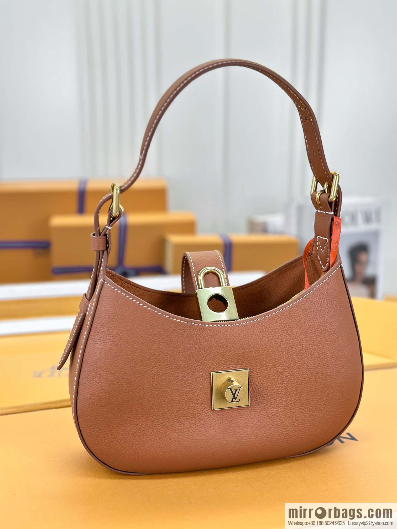 LV M24885 LOW KEY SHOULDER BAG