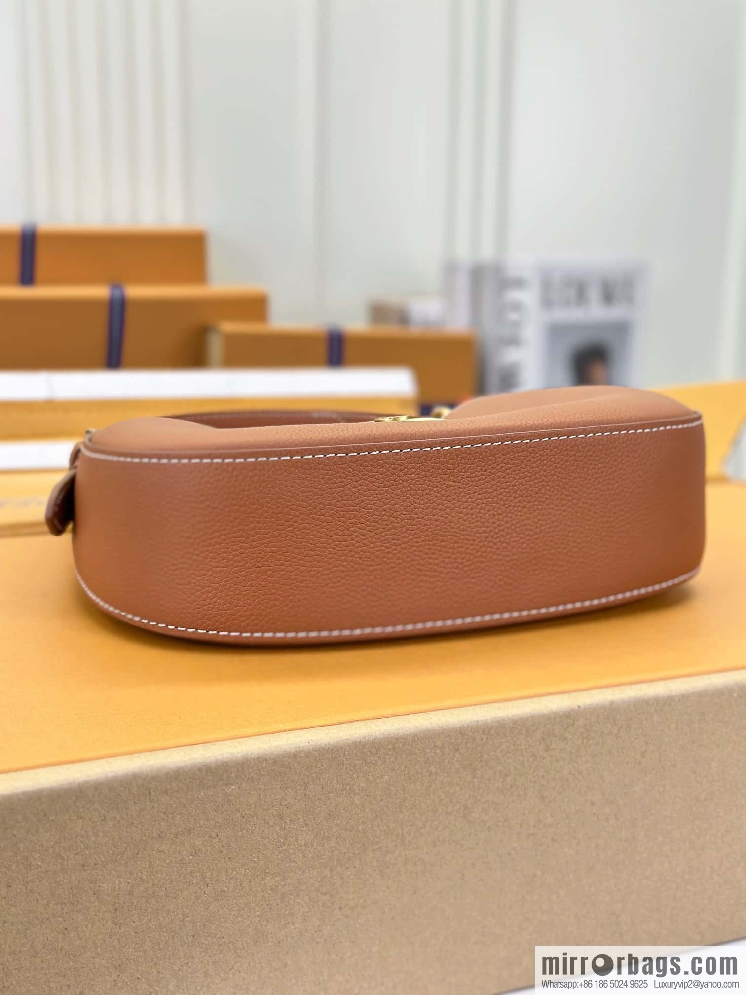 LV M24885 LOW KEY SHOULDER BAG