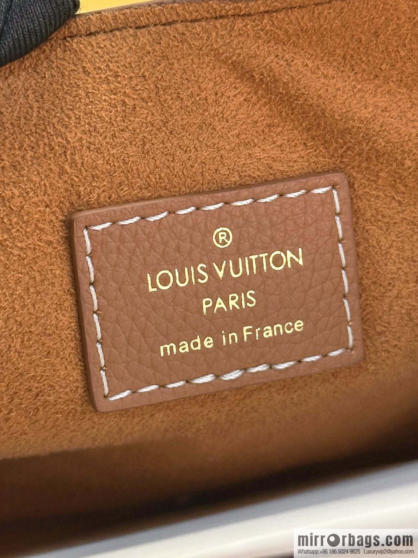 LV M24885 LOW KEY SHOULDER BAG