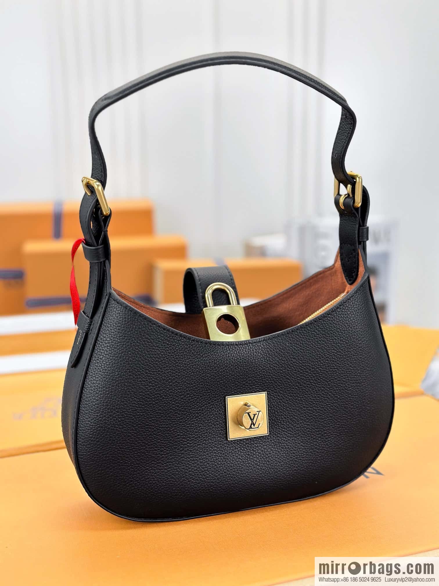 LV M24611 LOW KEY SHOULDER BAG