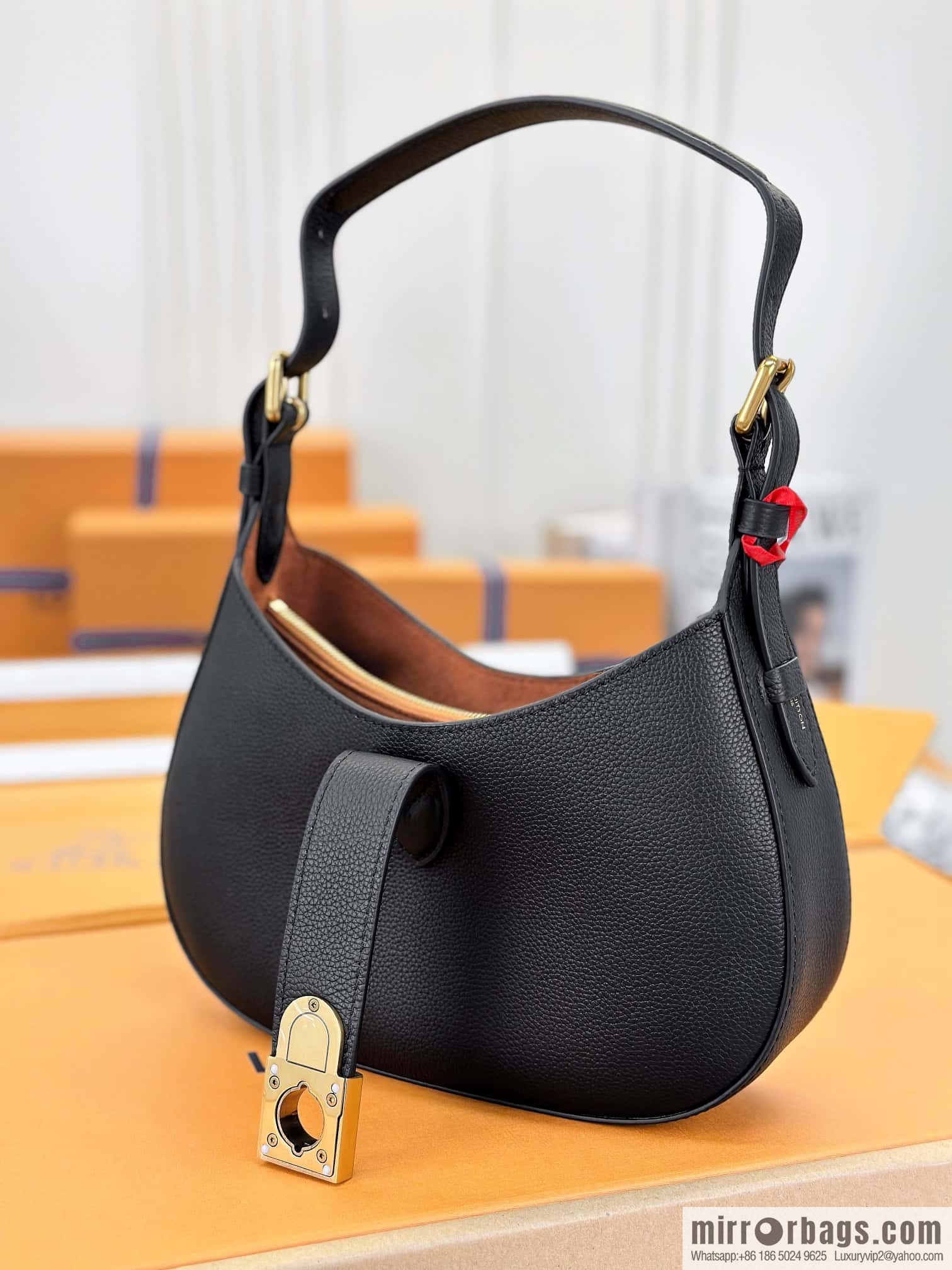 LV M24611 LOW KEY SHOULDER BAG