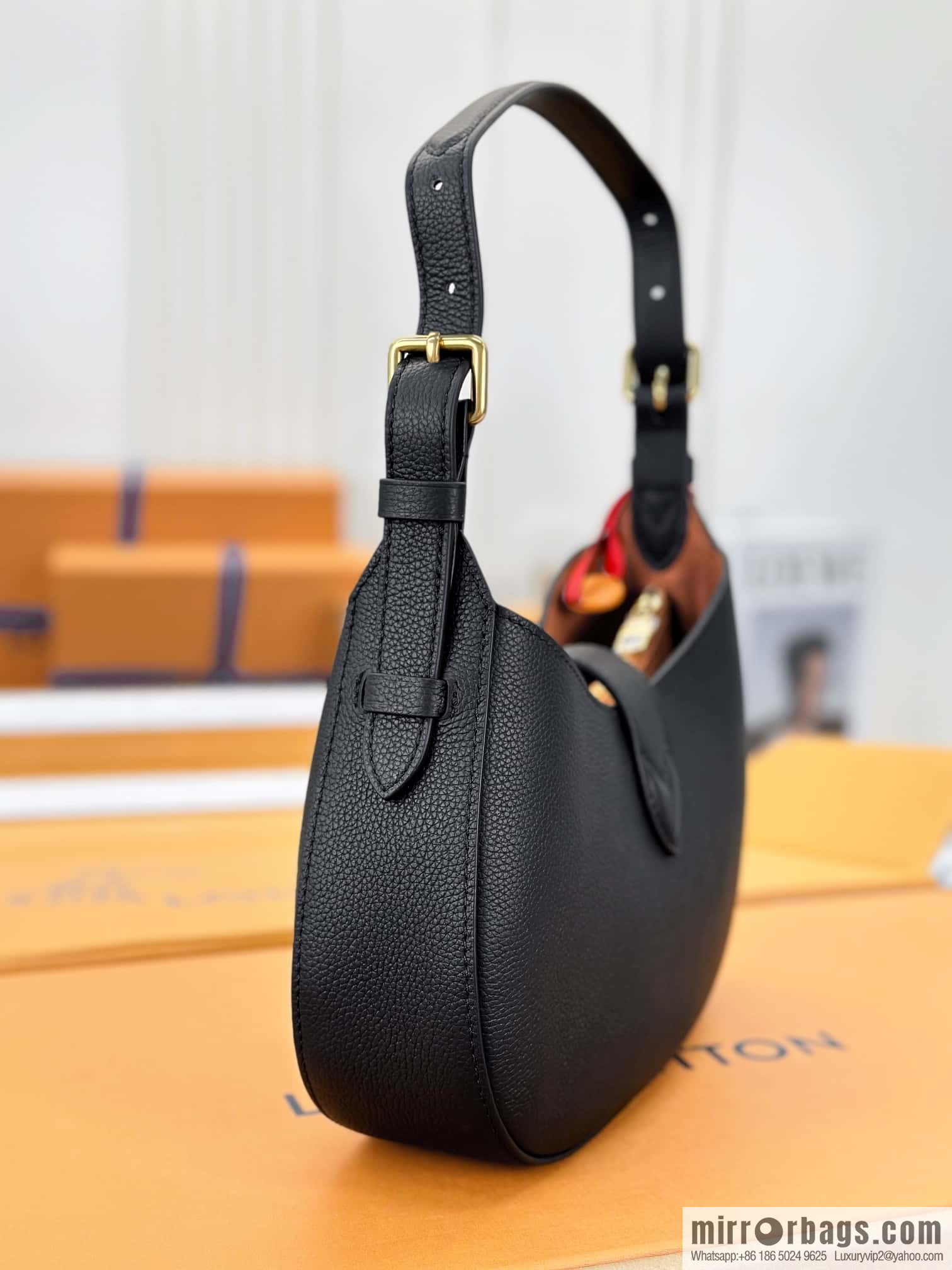 LV M24611 LOW KEY SHOULDER BAG
