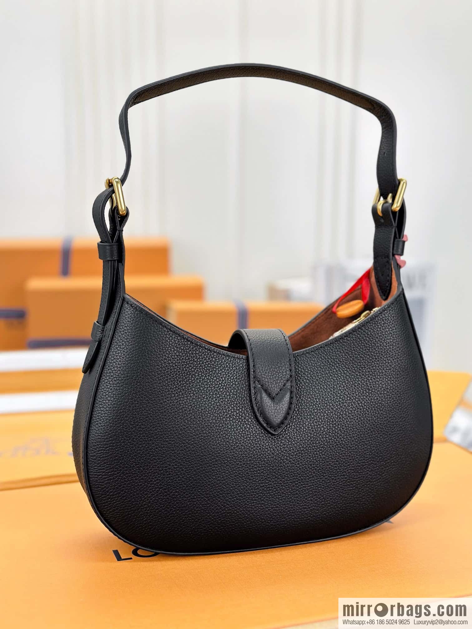 LV M24611 LOW KEY SHOULDER BAG