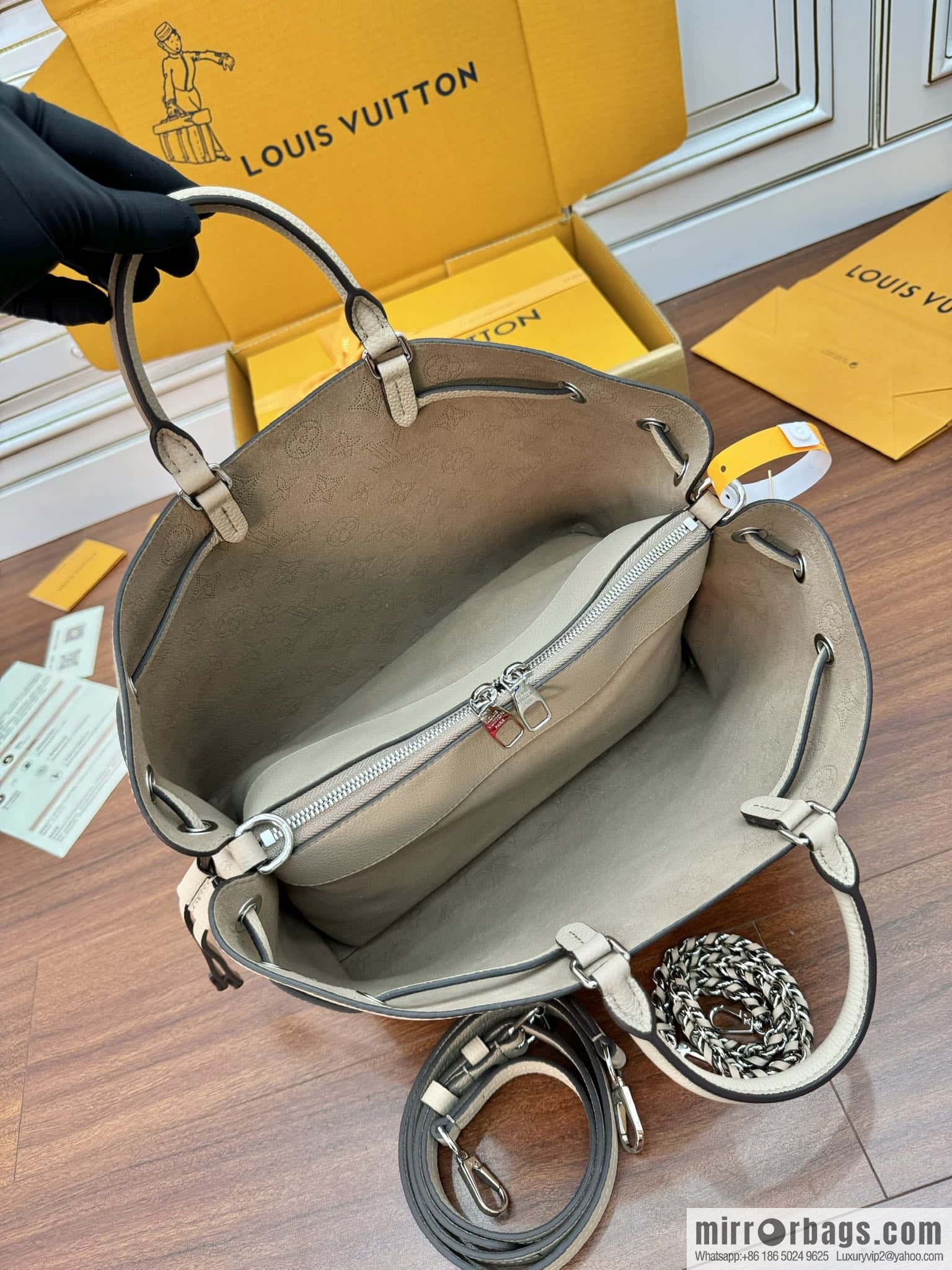 LV M59201 BELLA TOTE handbag