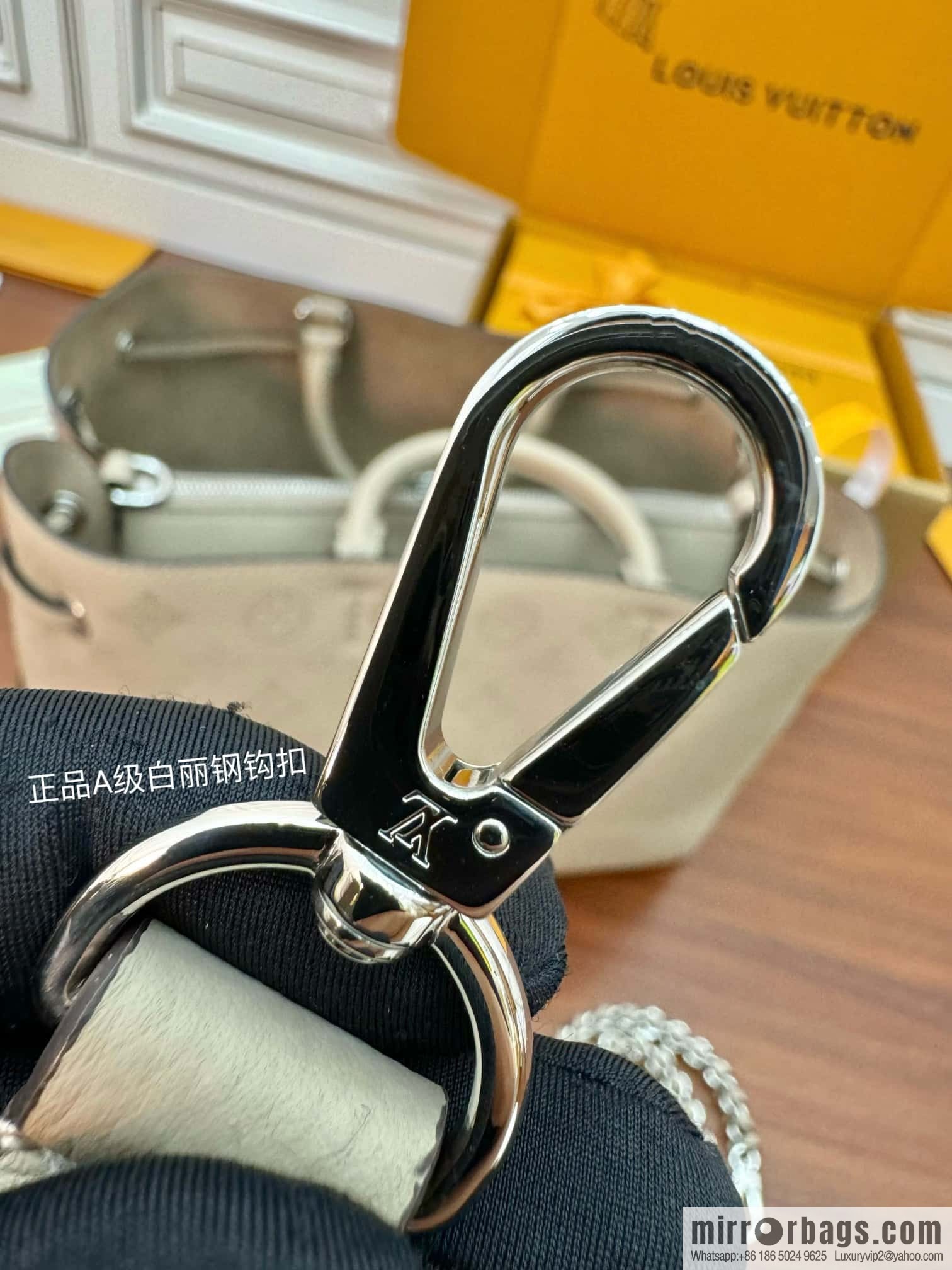 LV M59201 BELLA TOTE handbag