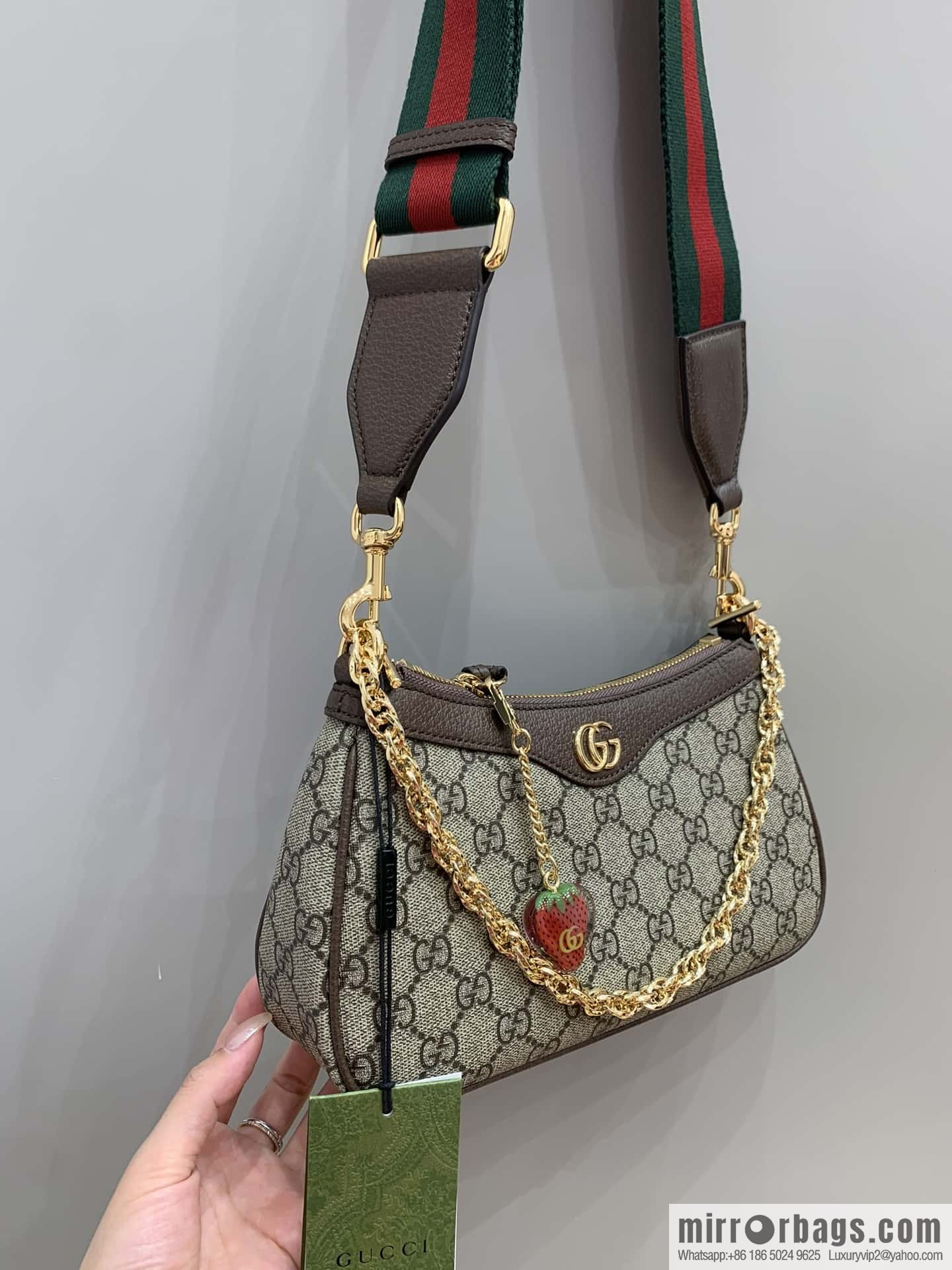 GUCCI ophidia strawberry chain bag 735132