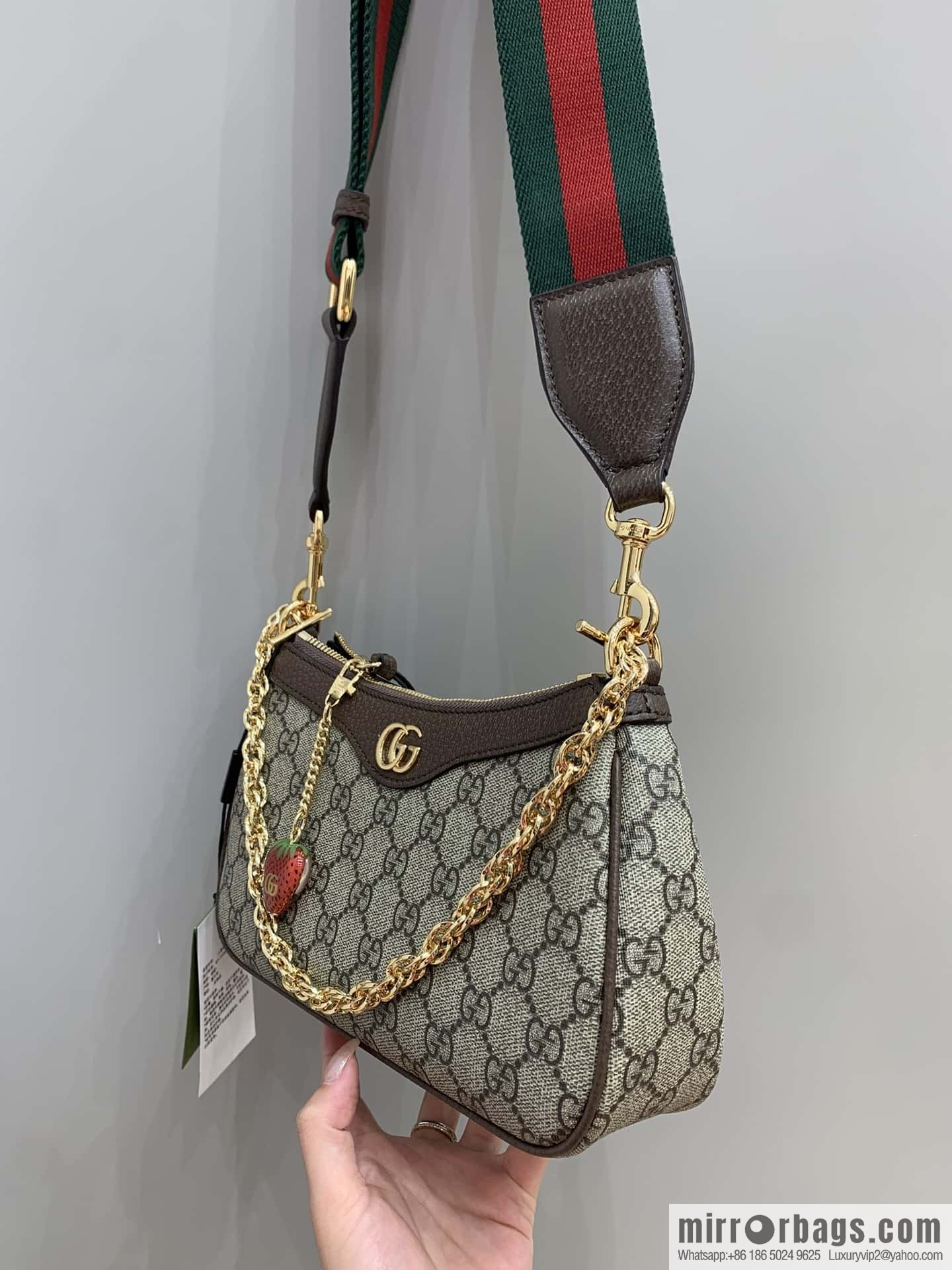 GUCCI ophidia strawberry chain bag 735132
