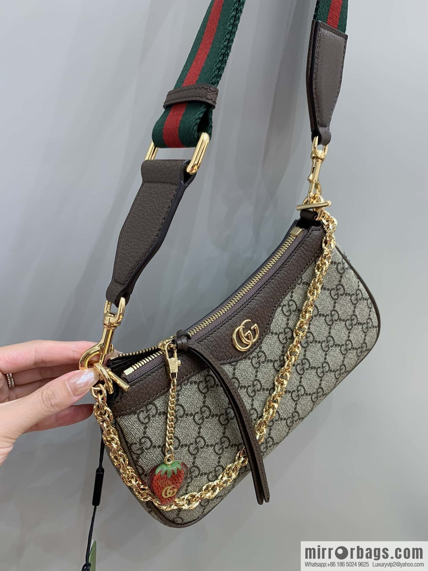 GUCCI ophidia strawberry chain bag 735132