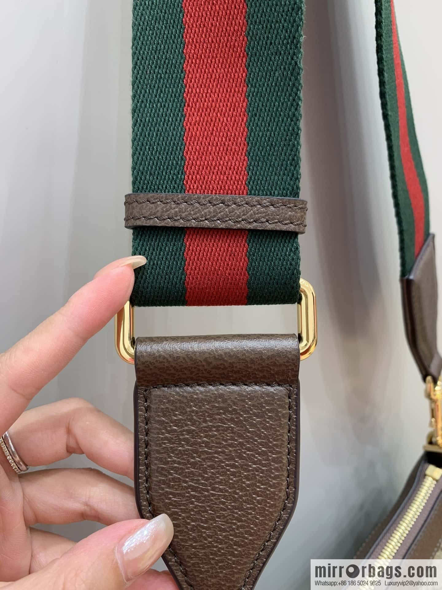 GUCCI ophidia strawberry chain bag 735132