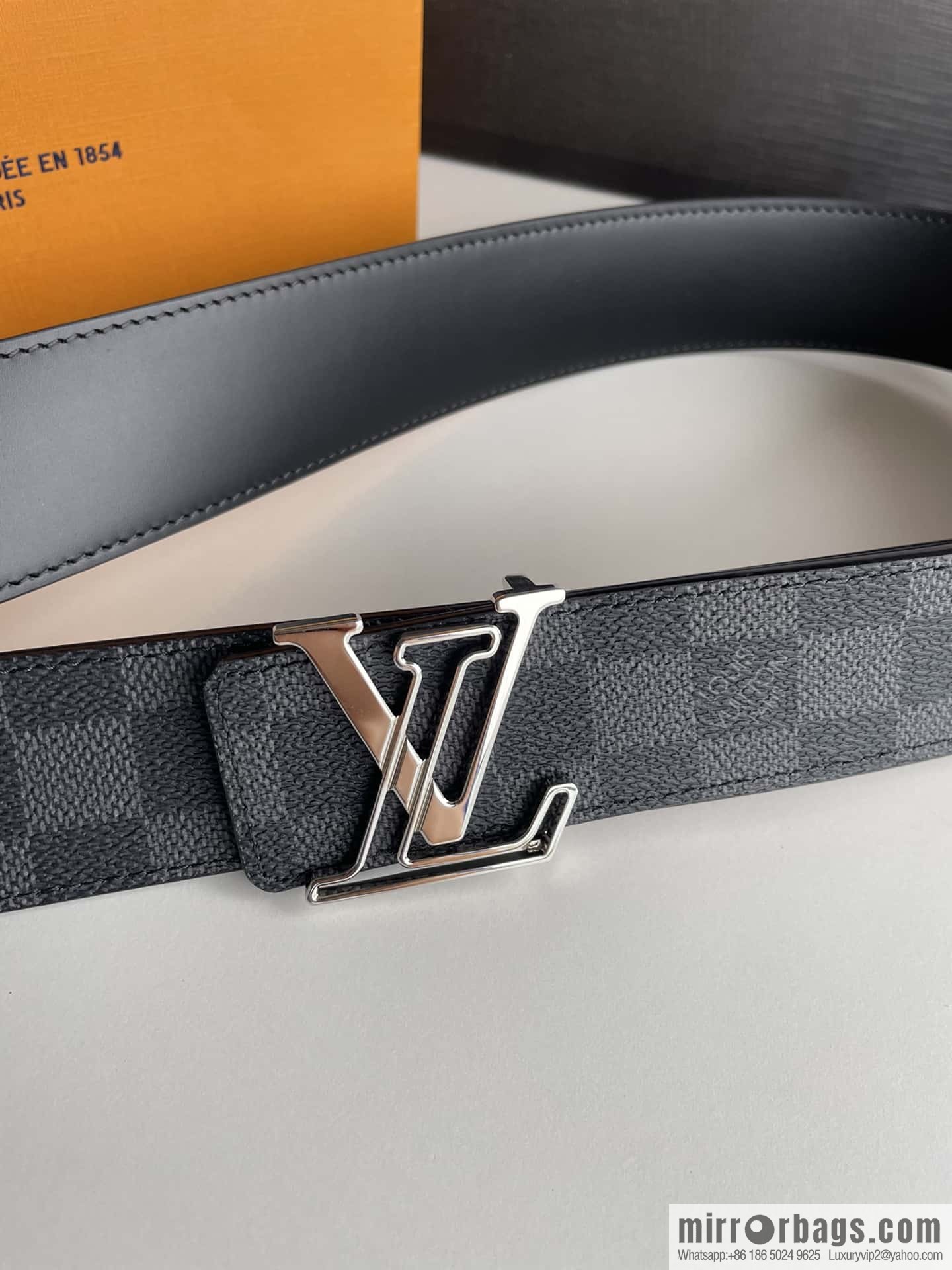 LV/Louis Vuitton Monogram Eclipse Canvas Calfskin SHAPE40mm Double Sided Belt