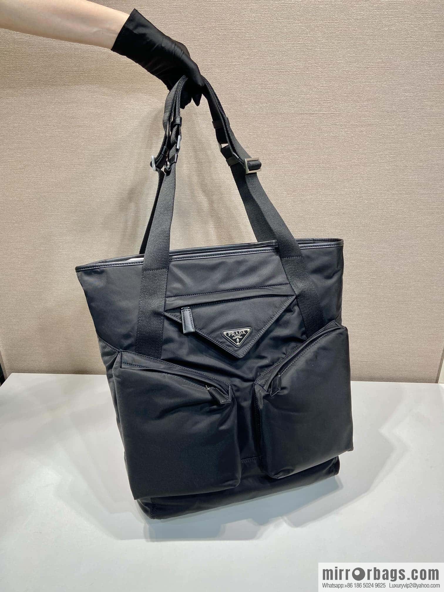 PRADA 🎉 new tote bag 🎉 2VG120