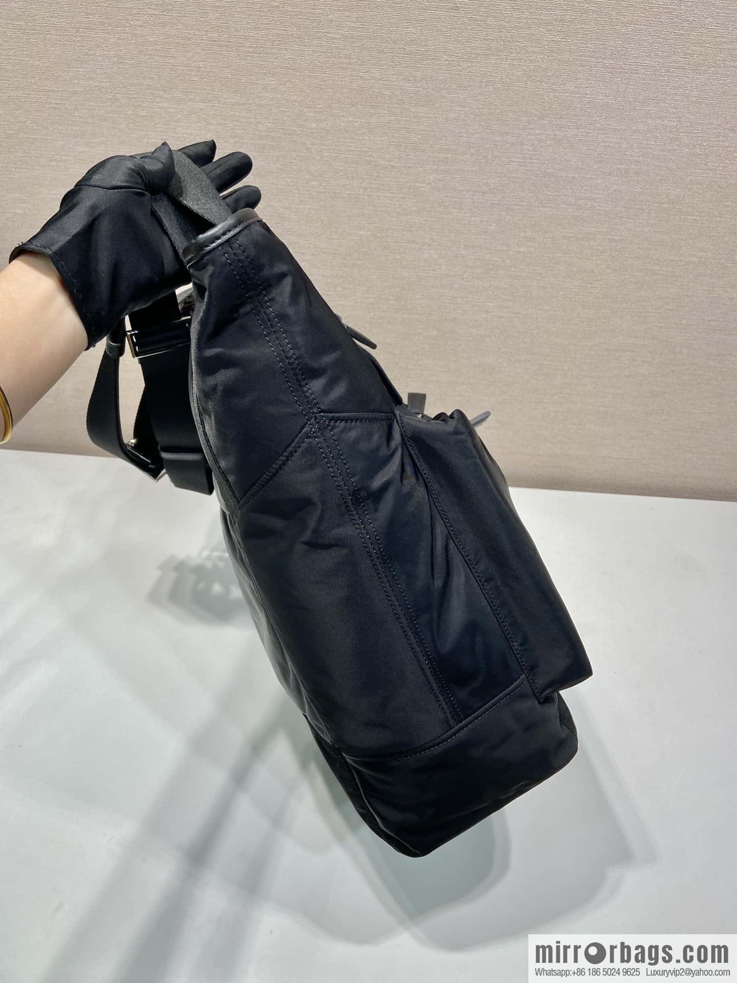 PRADA 🎉 new tote bag 🎉 2VG120