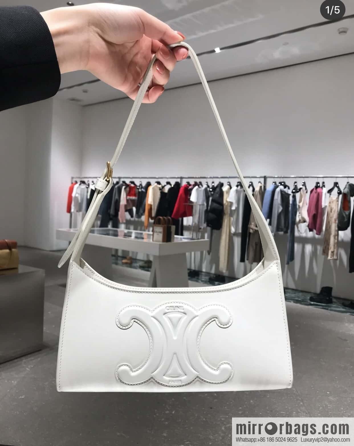 CELINE's new armpit bag collection TRIOMPHE handbag 198153 white