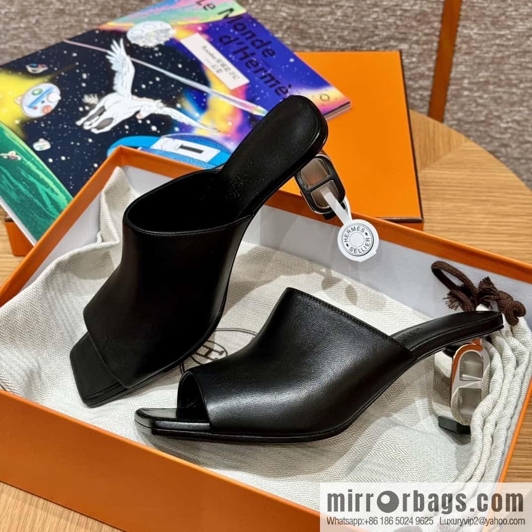 Hermès 122 lconique 60 sandals, black/ck89/noir calfskin/Nappa