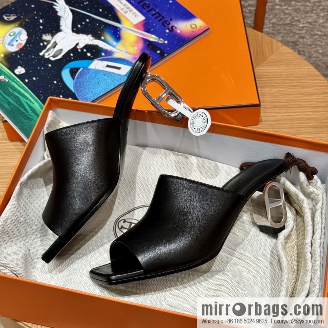 Hermès 122 lconique 60 sandals, black/ck89/noir calfskin/Nappa