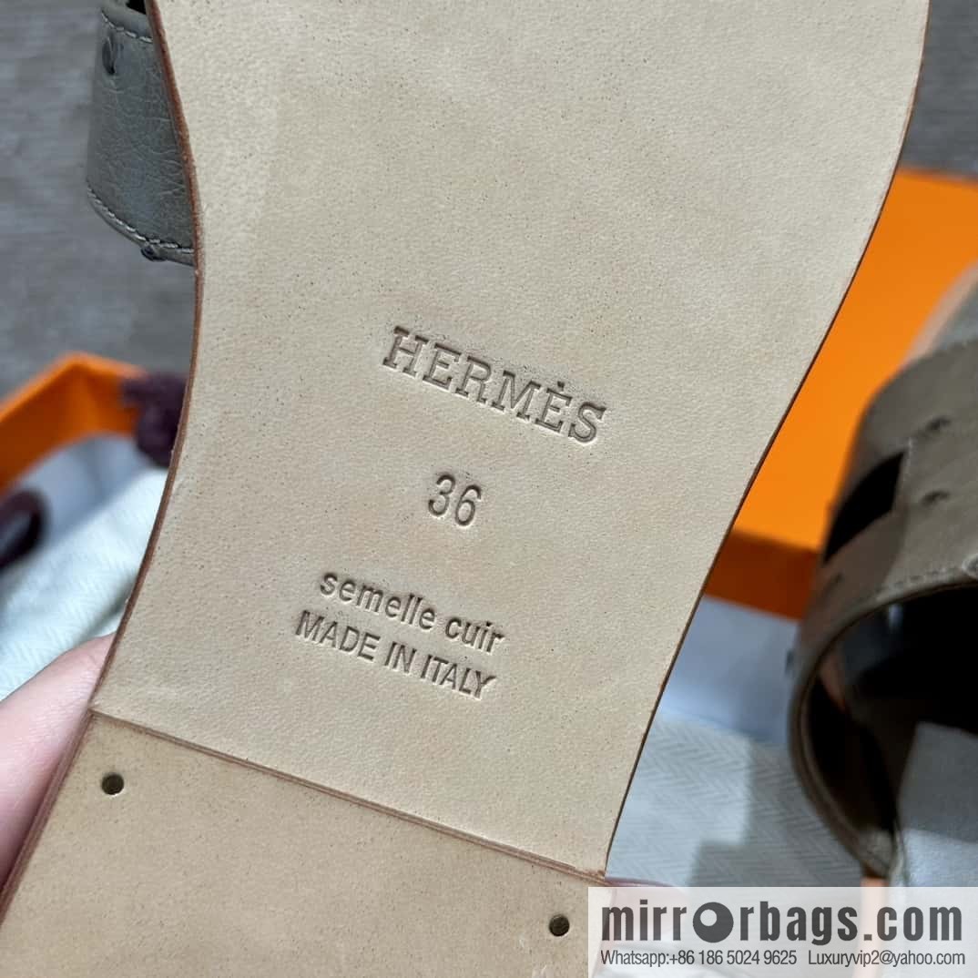 Hermès 181 Oran Sandals, Elephant Grey/ck18/etoupe Ostrich 🐦/Ostrich