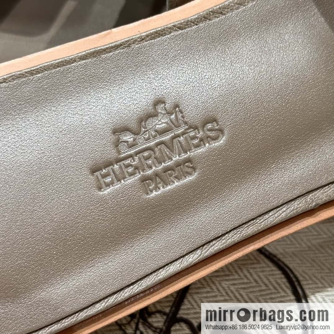 Hermès 181 Oran Sandals, Elephant Grey/ck18/etoupe Ostrich 🐦/Ostrich