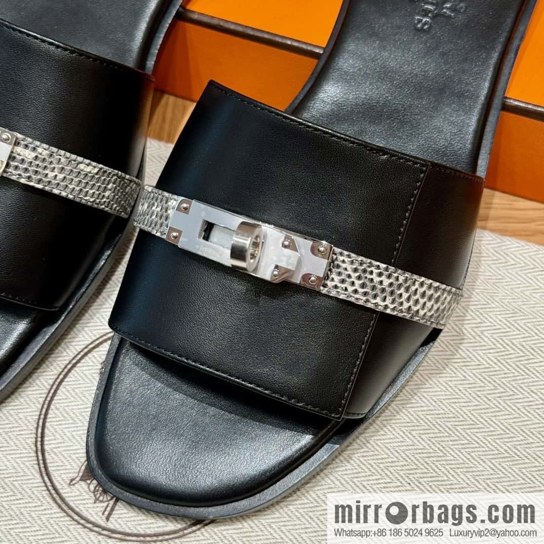 Hermès 183Kelly tow sandals /Giulia black/CK89/Noir/Himalaya/Lizard primary color calfskin with Lizard strip/Calfskin/Lizard/🦎