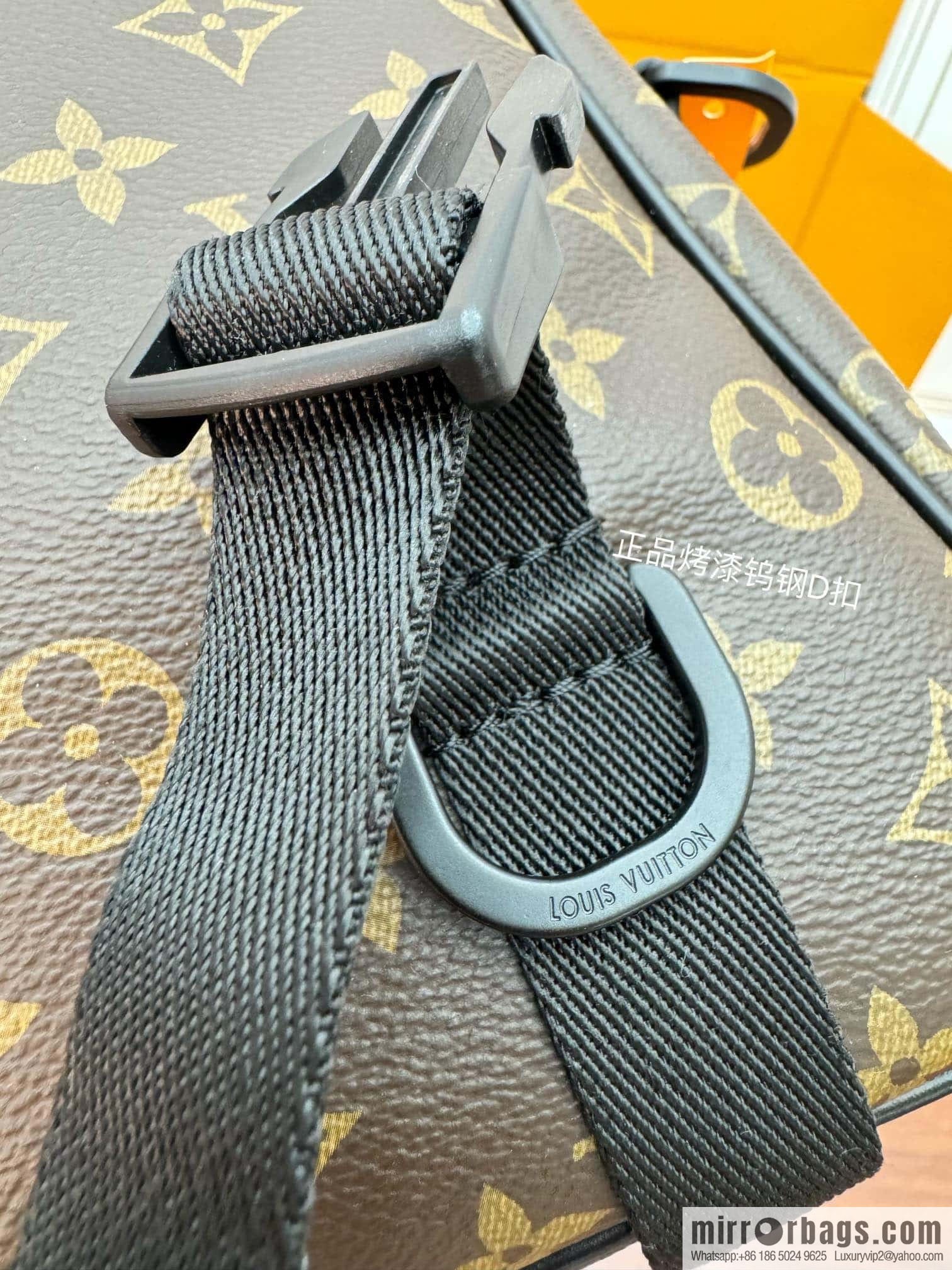 LV M46972 New LV TRAIL messenger bag for the season