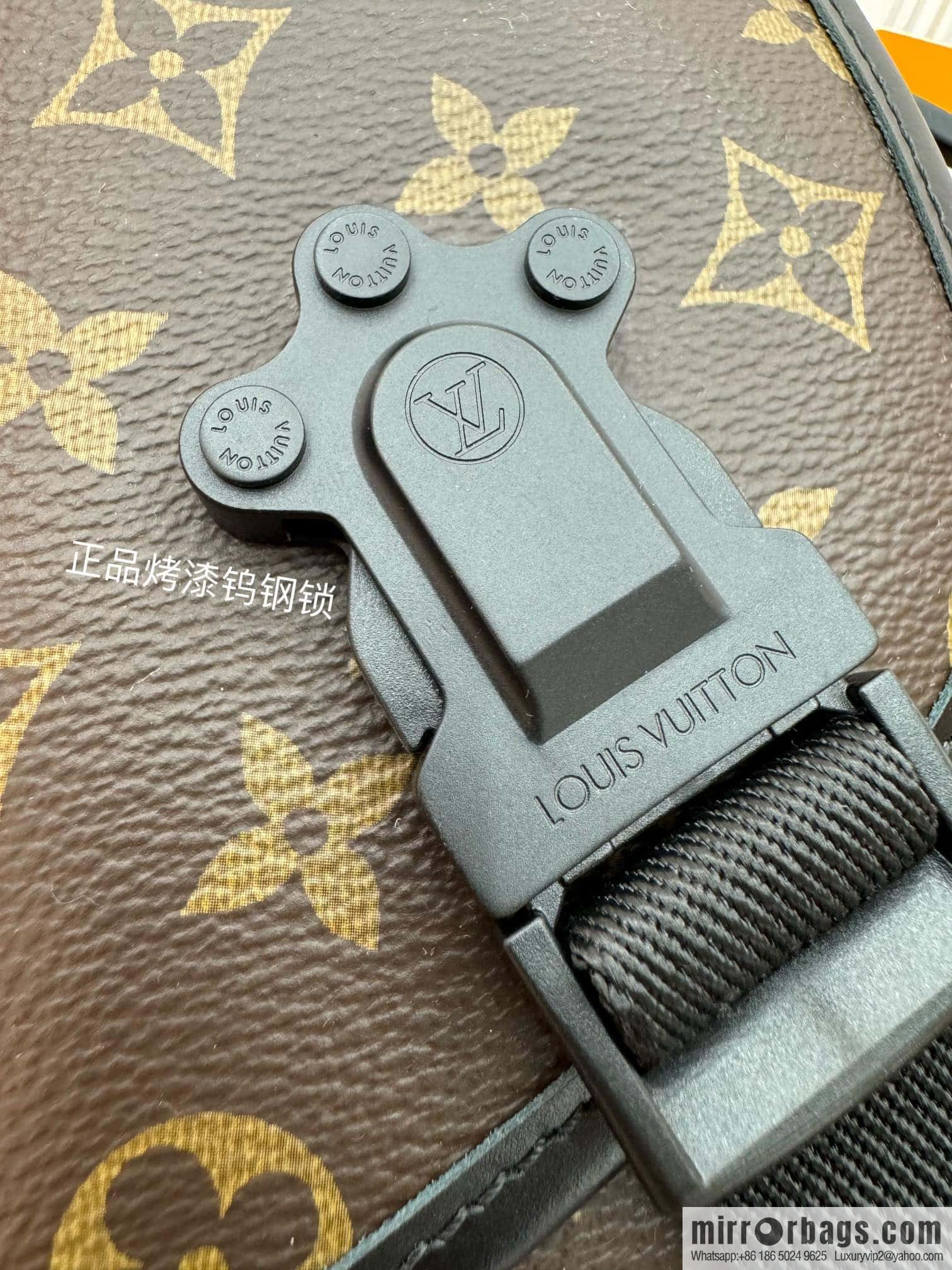 LV M46972 New LV TRAIL messenger bag for the season