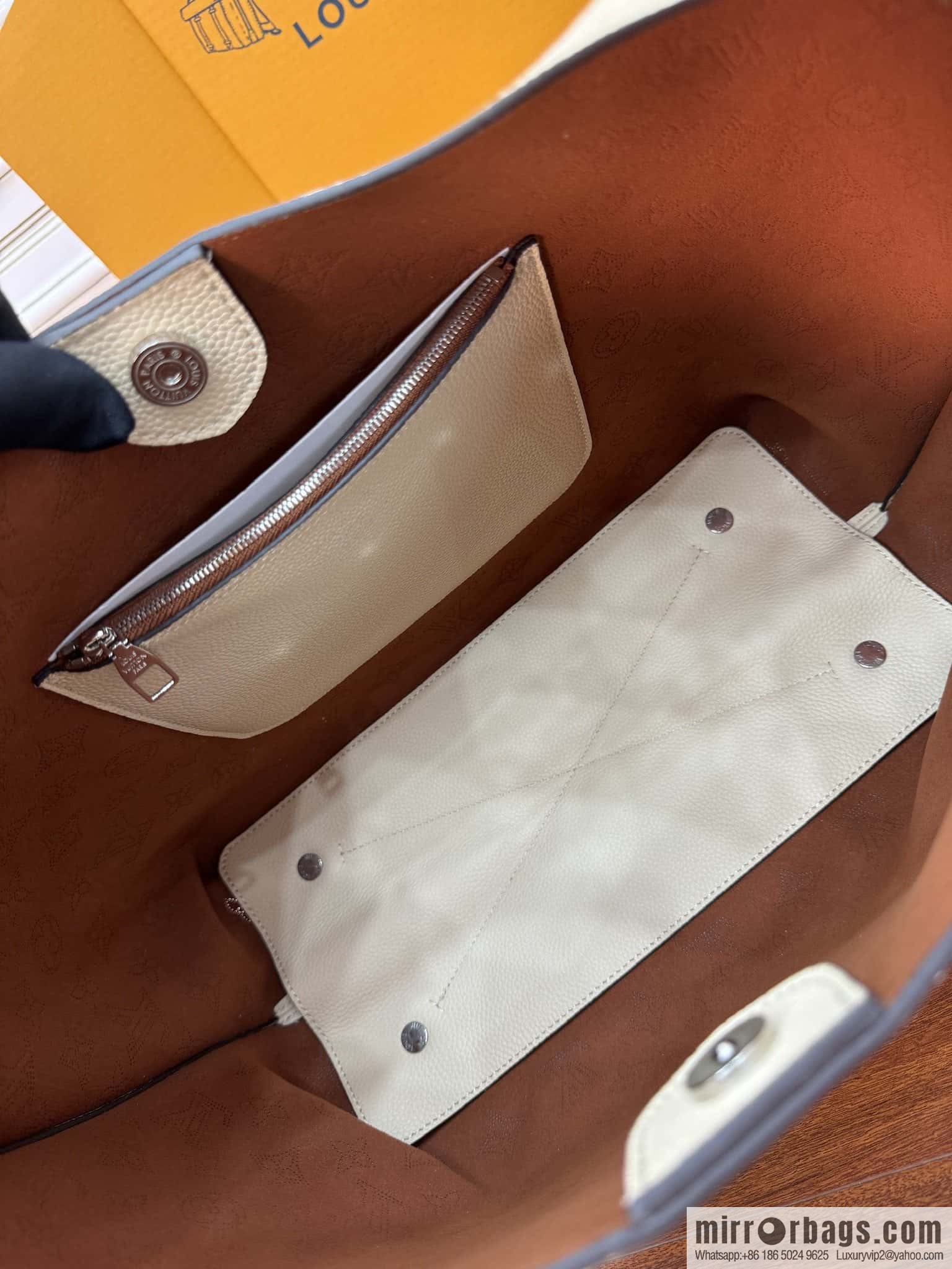 LV M53188 Carmel