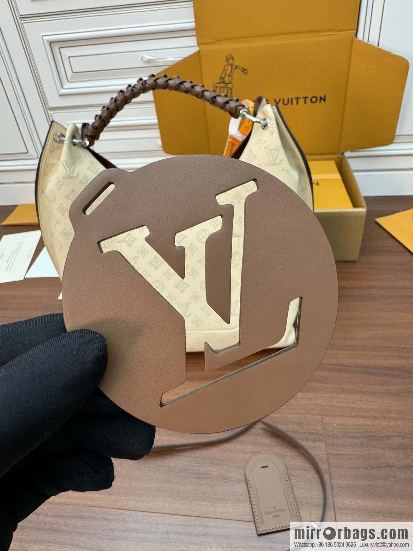 LV M53188 Carmel