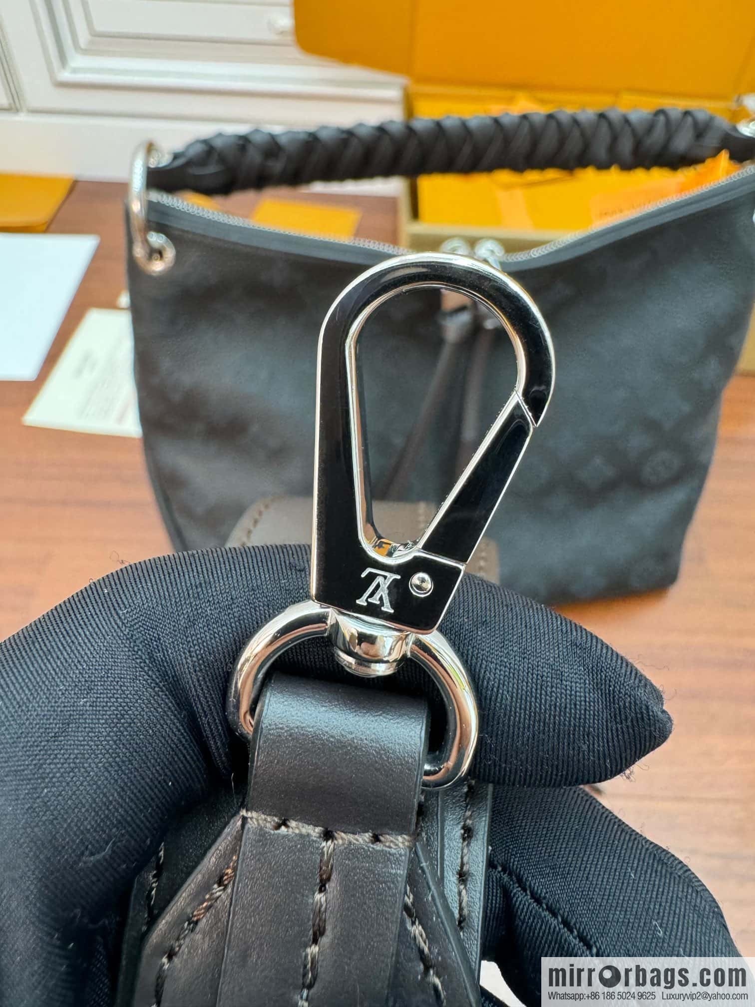 LV M56073 BEAUBOURG HOBO medium handbag