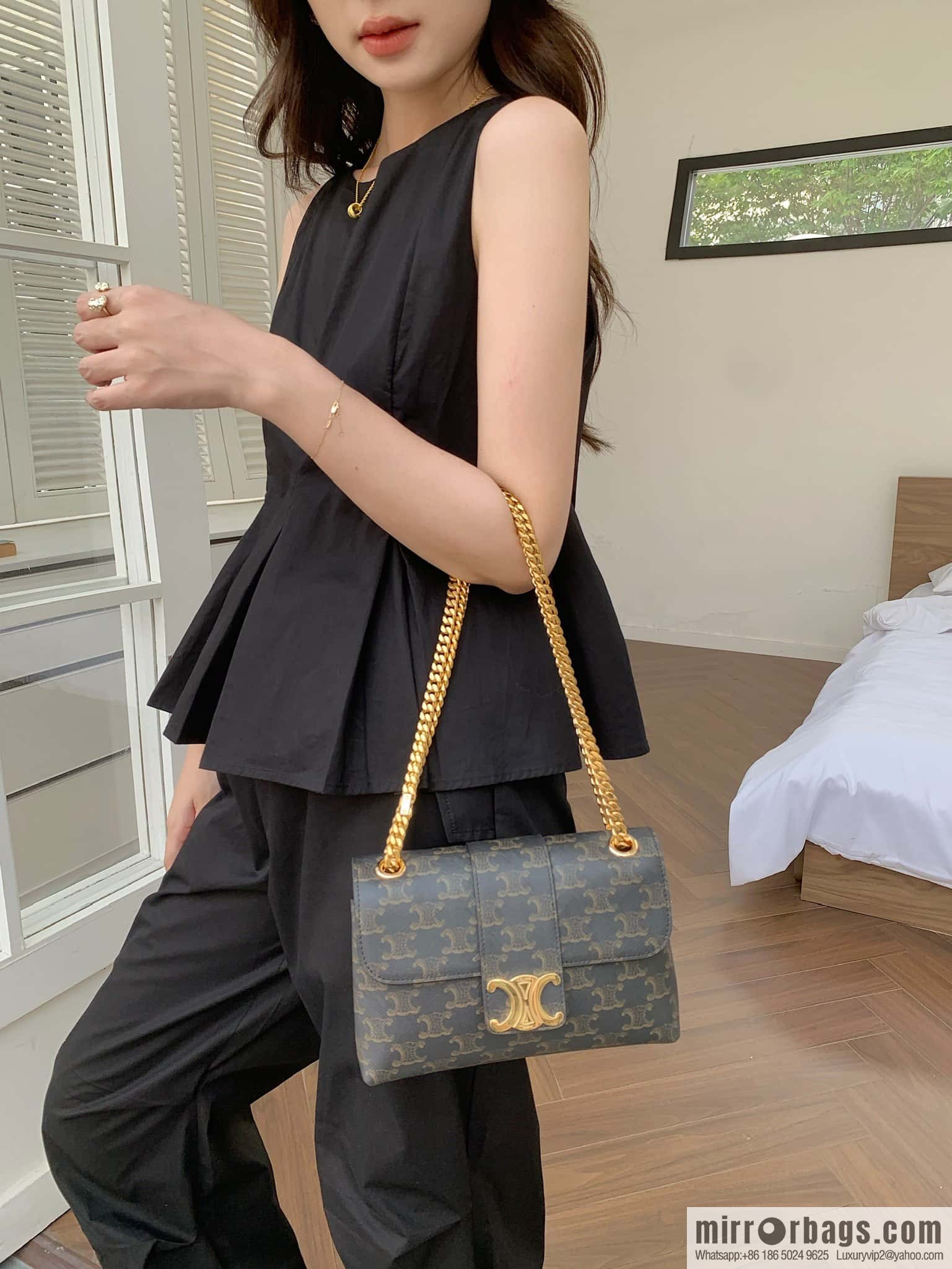 CELINE TEEN VICTOIRE small logo printed handbag 116592 old color