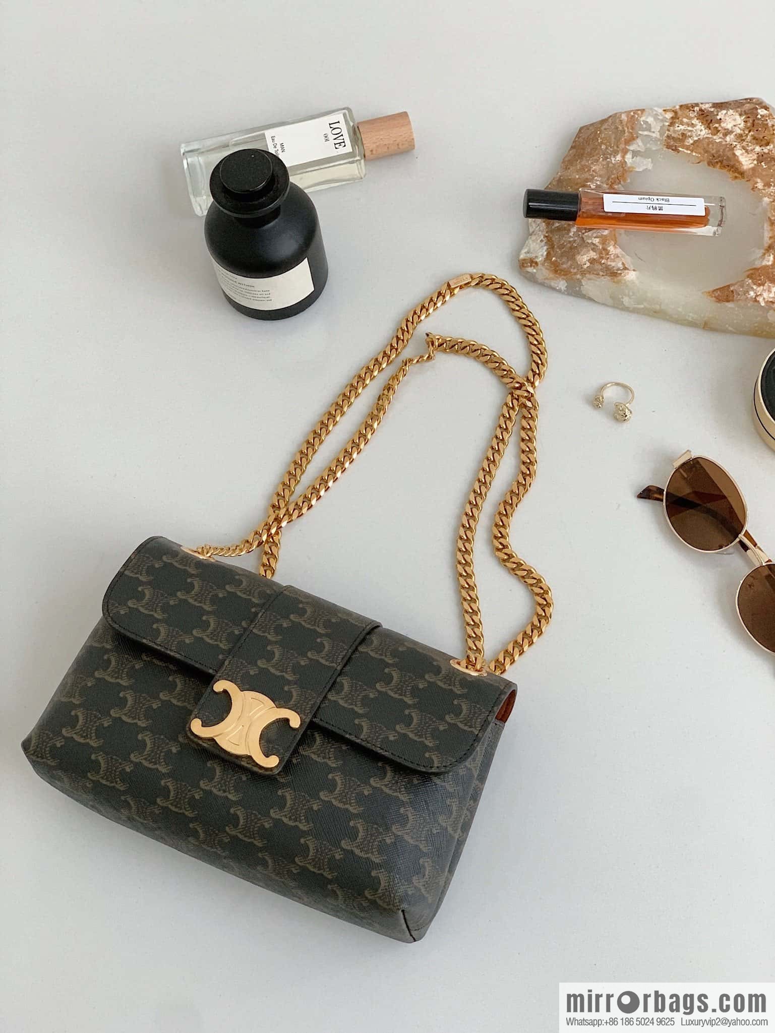 CELINE TEEN VICTOIRE small logo printed handbag 116592 old color