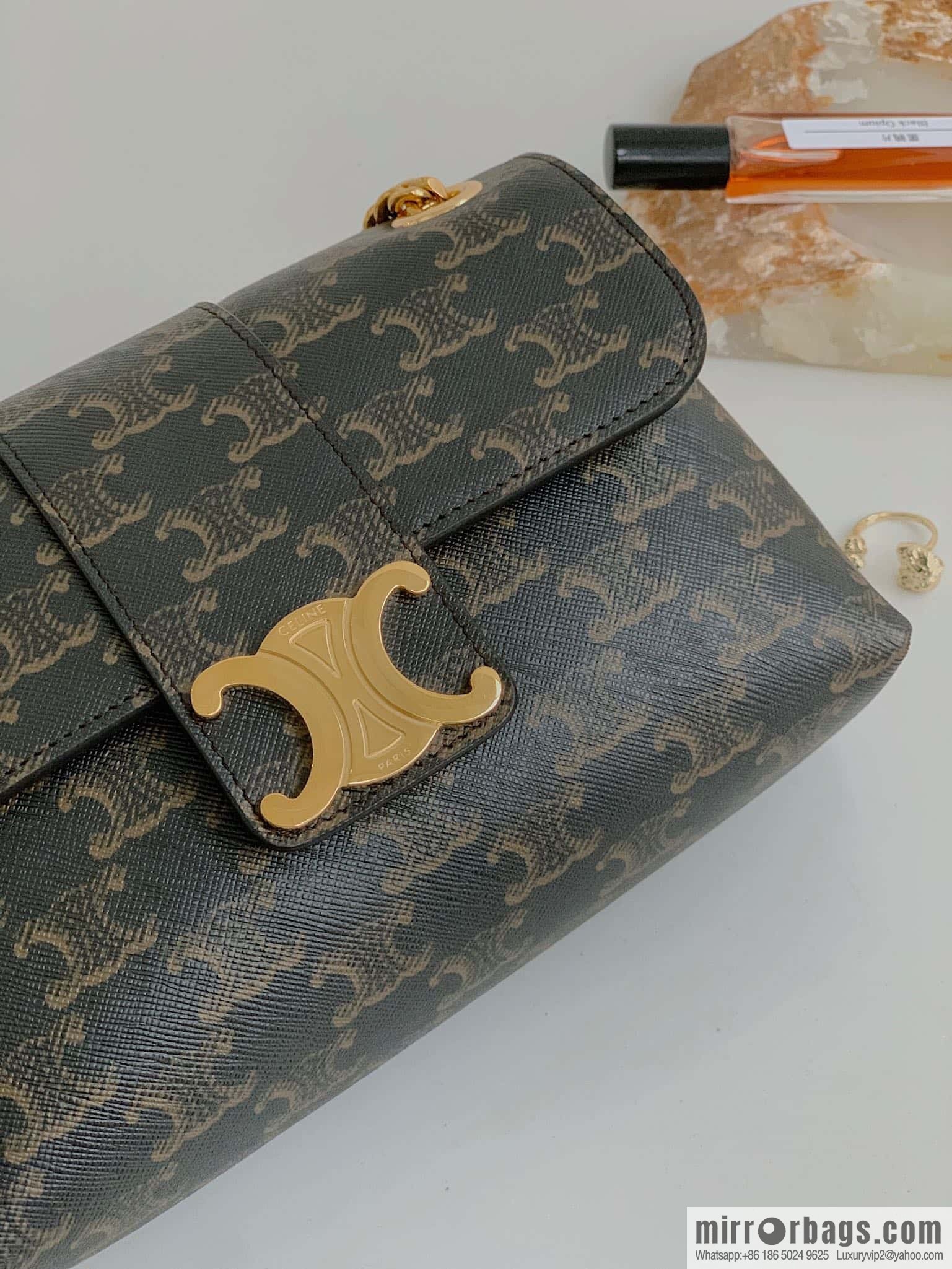 CELINE TEEN VICTOIRE small logo printed handbag 116592 old color
