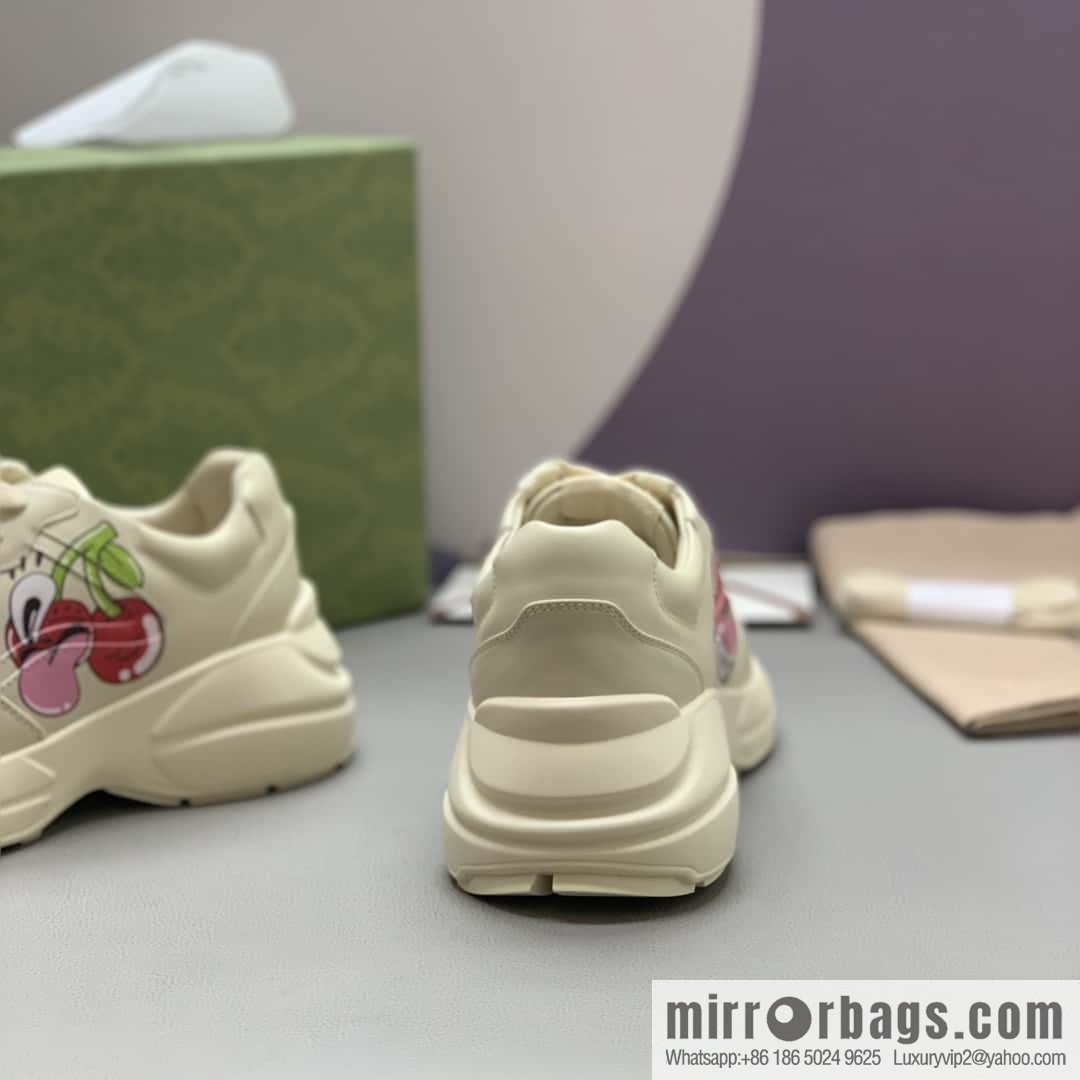 GUCCI women's retro sneakers