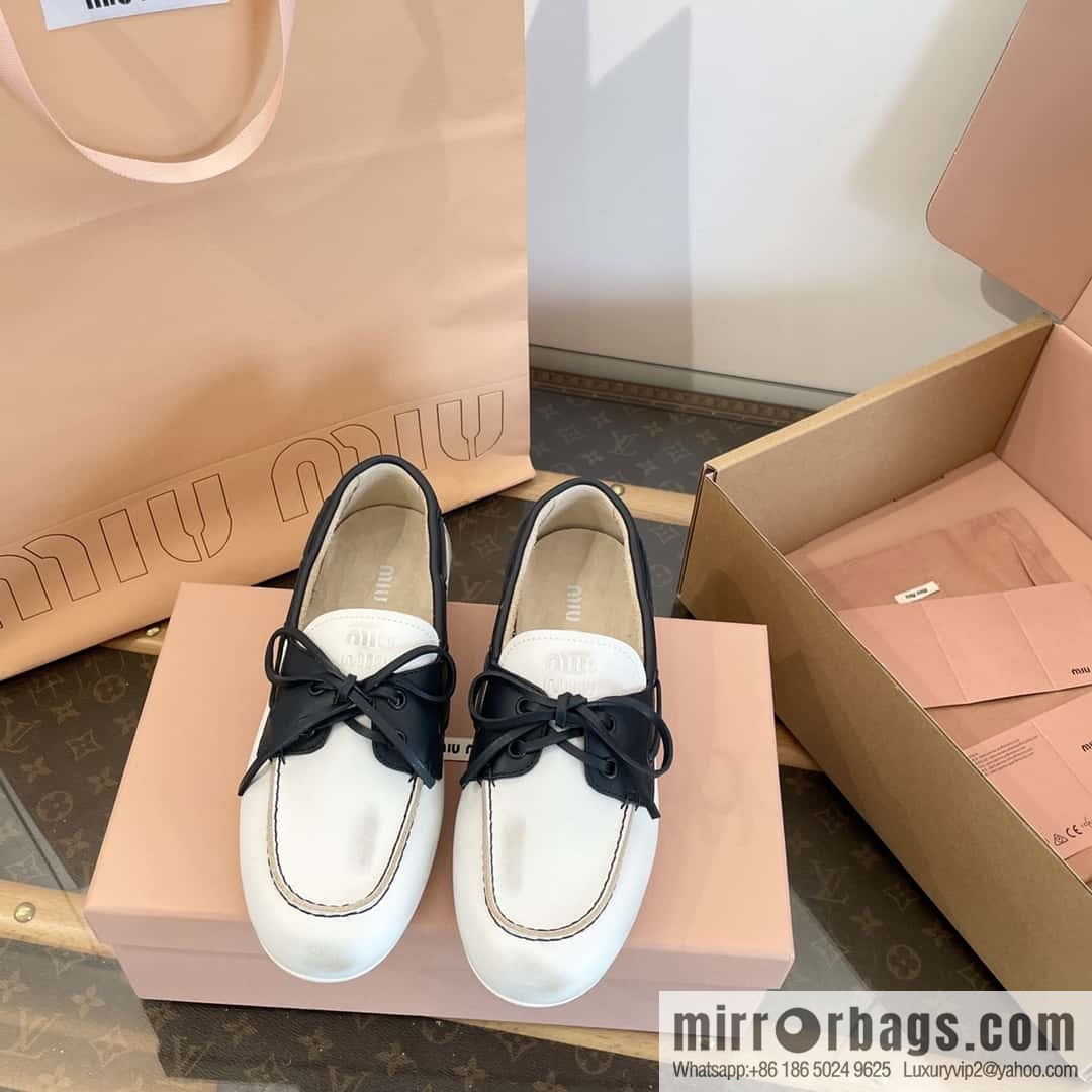 𝐌𝐢𝐮𝐌𝐢𝐮|| Miu Miu Bow Lace Up Sailing Flat Loafers