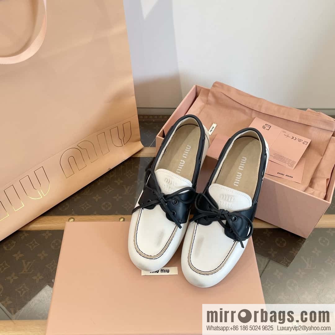 𝐌𝐢𝐮𝐌𝐢𝐮|| Miu Miu Bow Lace Up Sailing Flat Loafers