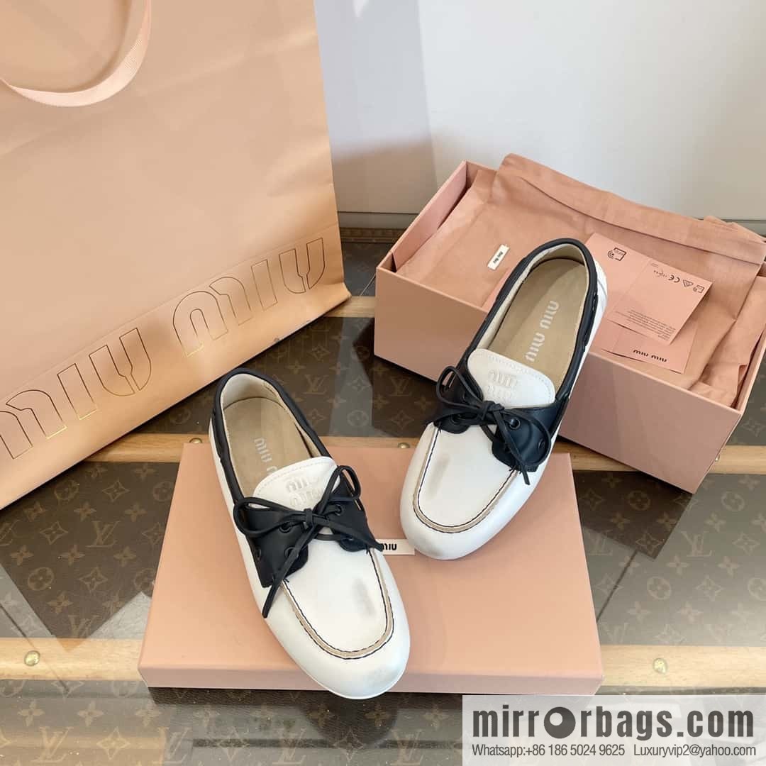 𝐌𝐢𝐮𝐌𝐢𝐮|| Miu Miu Bow Lace Up Sailing Flat Loafers