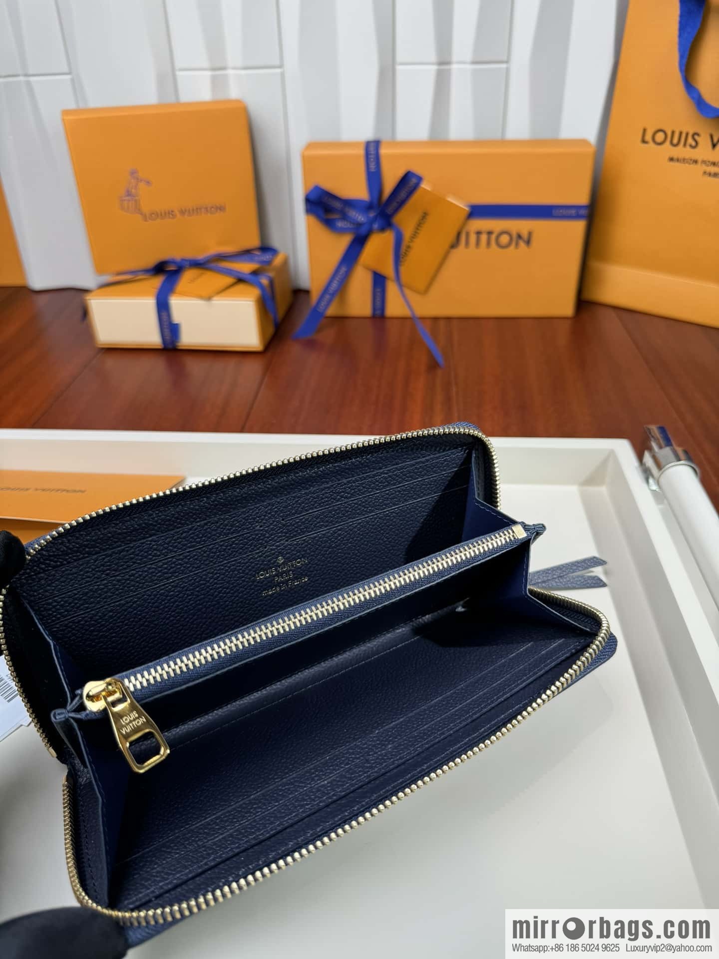 LV M83594 Premium