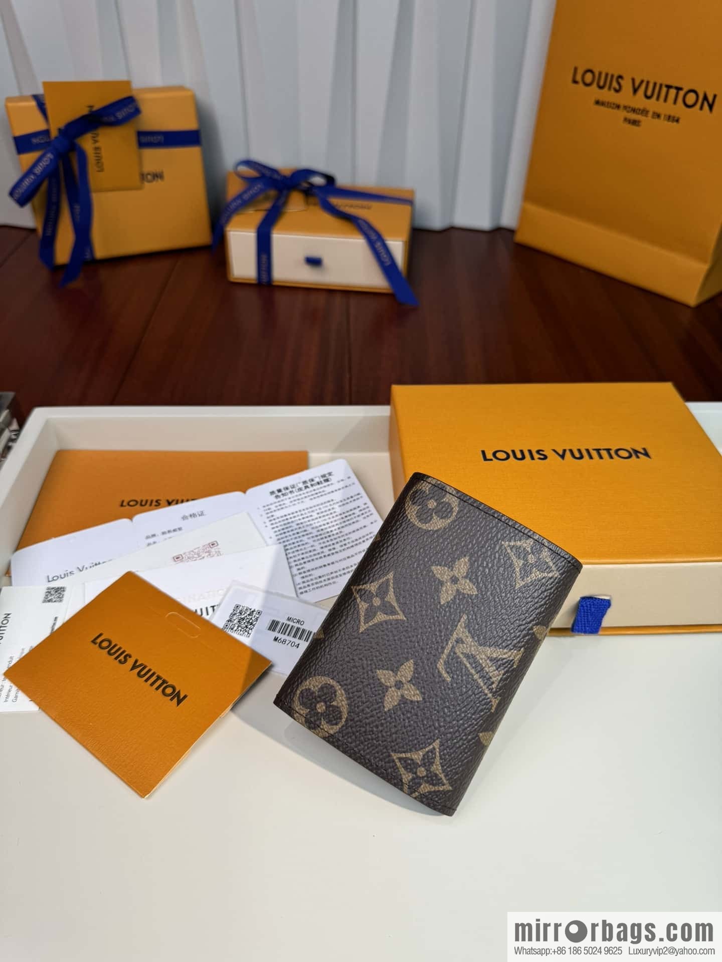 LV M68704 Premium
