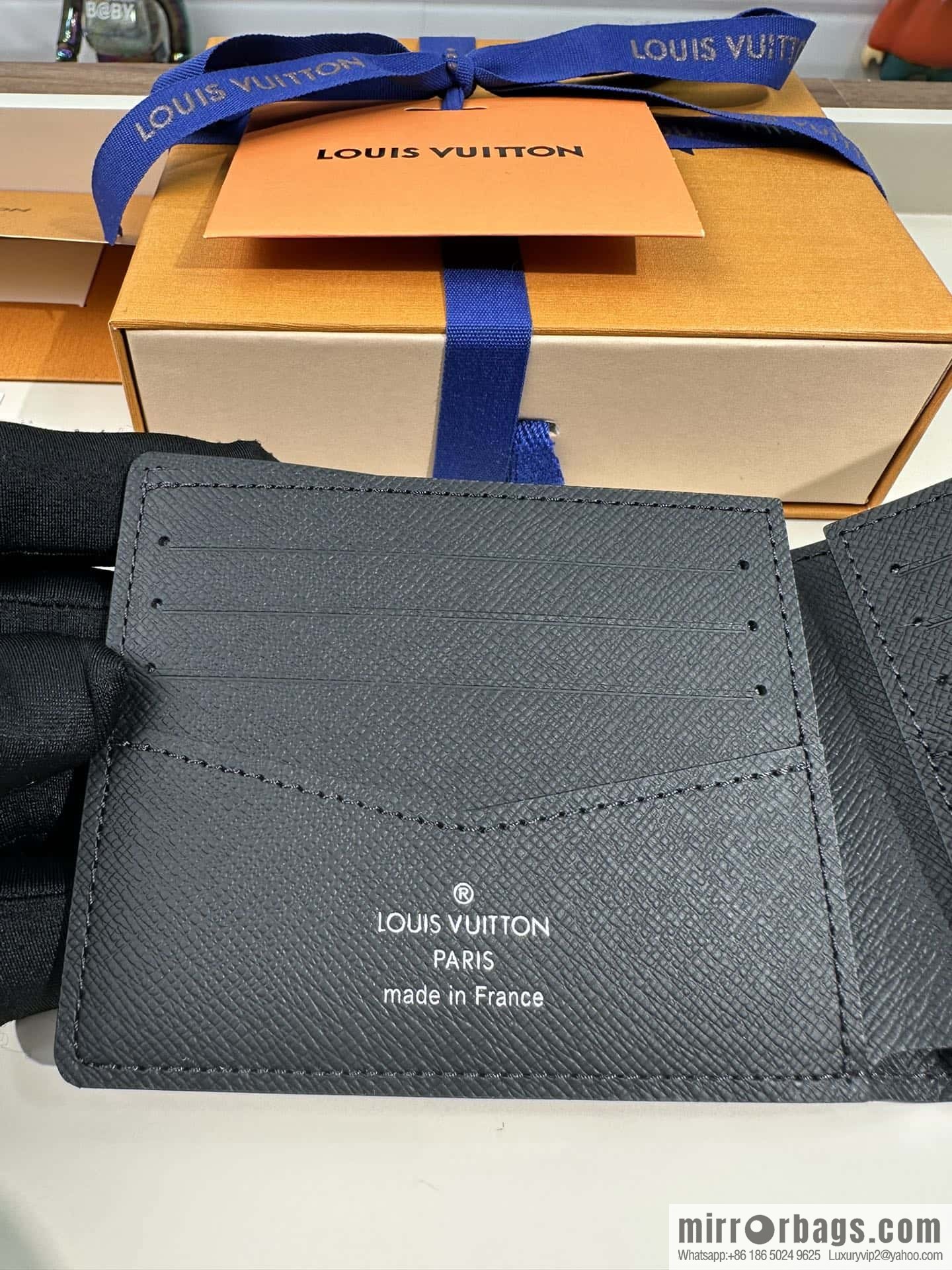 LV M62294 Premium